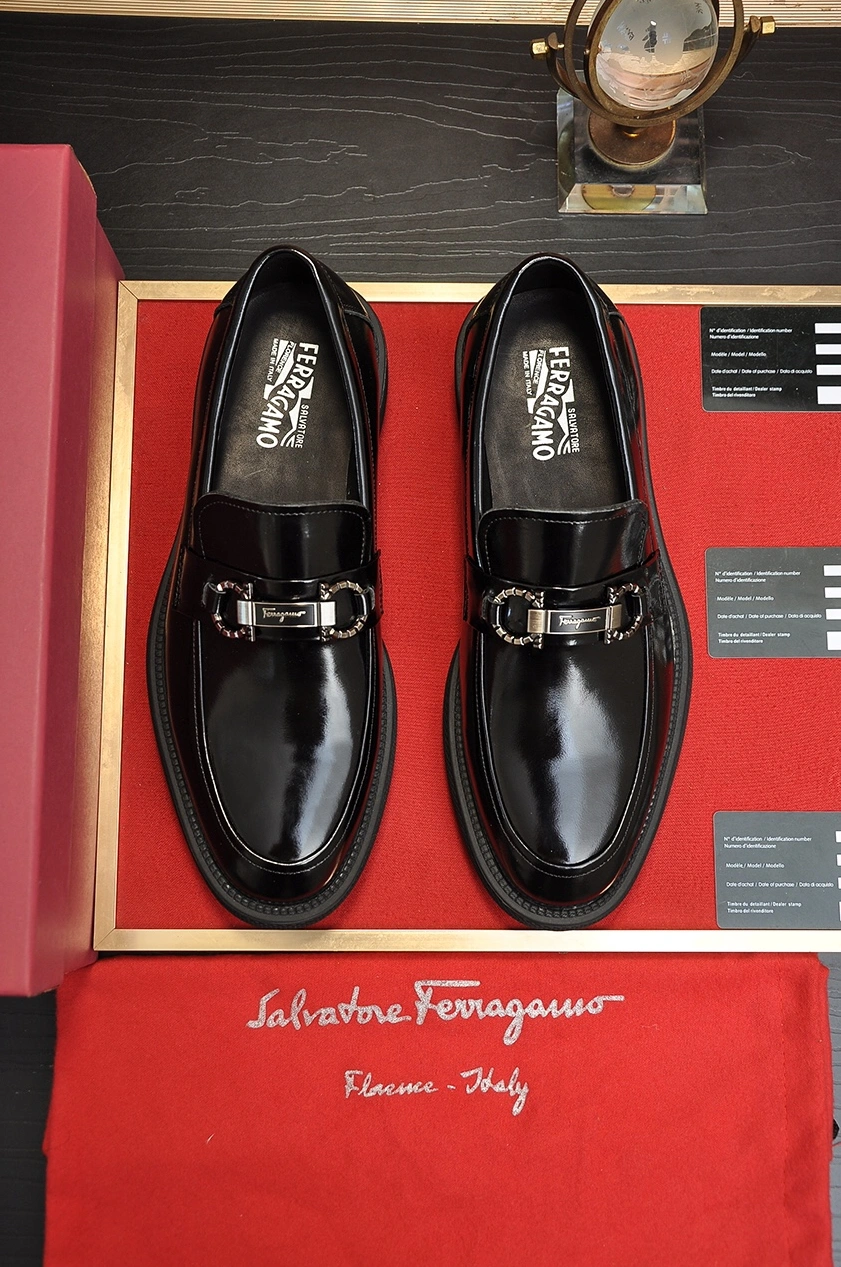 Salvatore Ferragamo Leather Shoes For Men Sleek 120