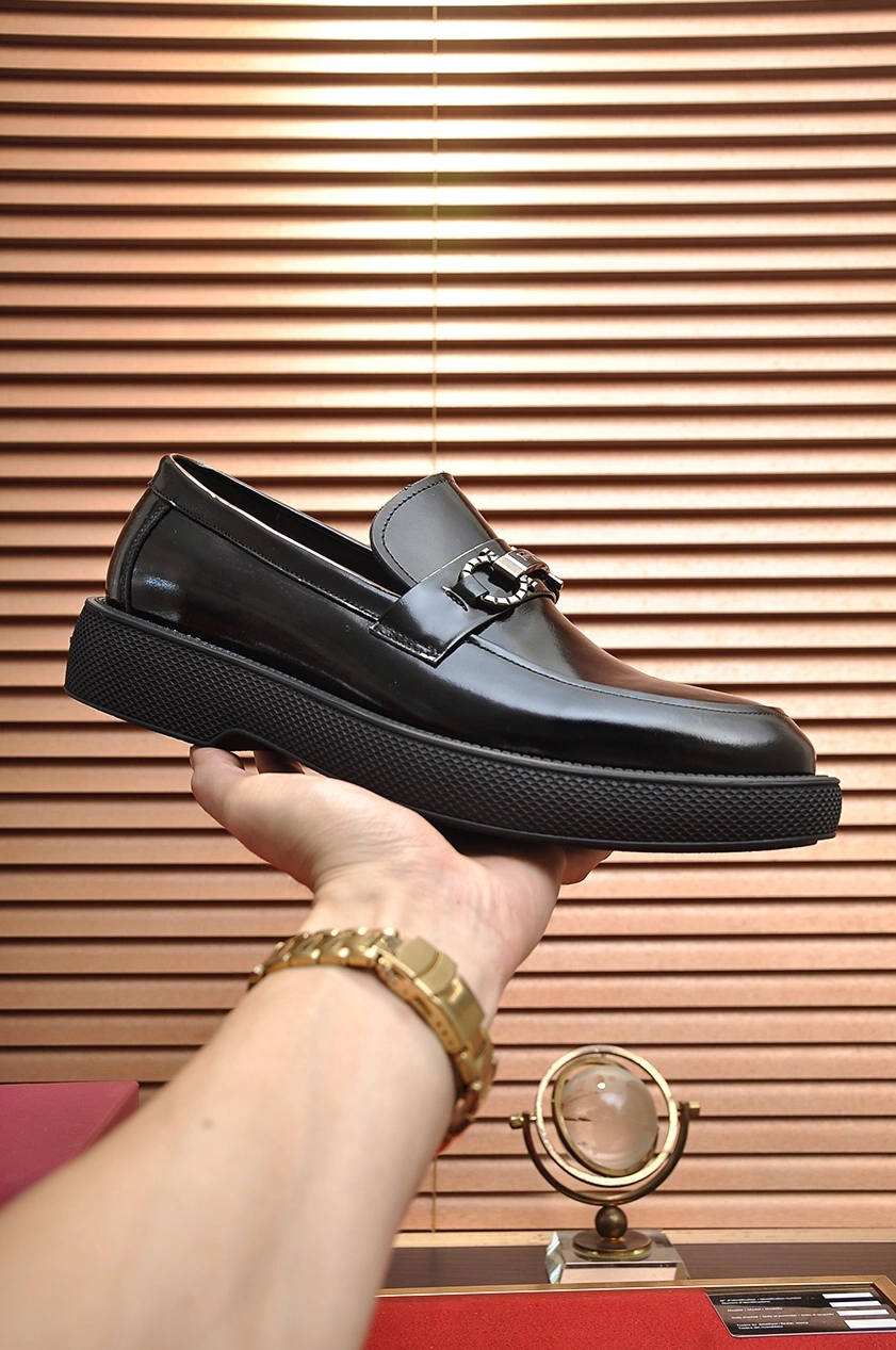 Salvatore Ferragamo Leather Shoes For Men Sleek 120