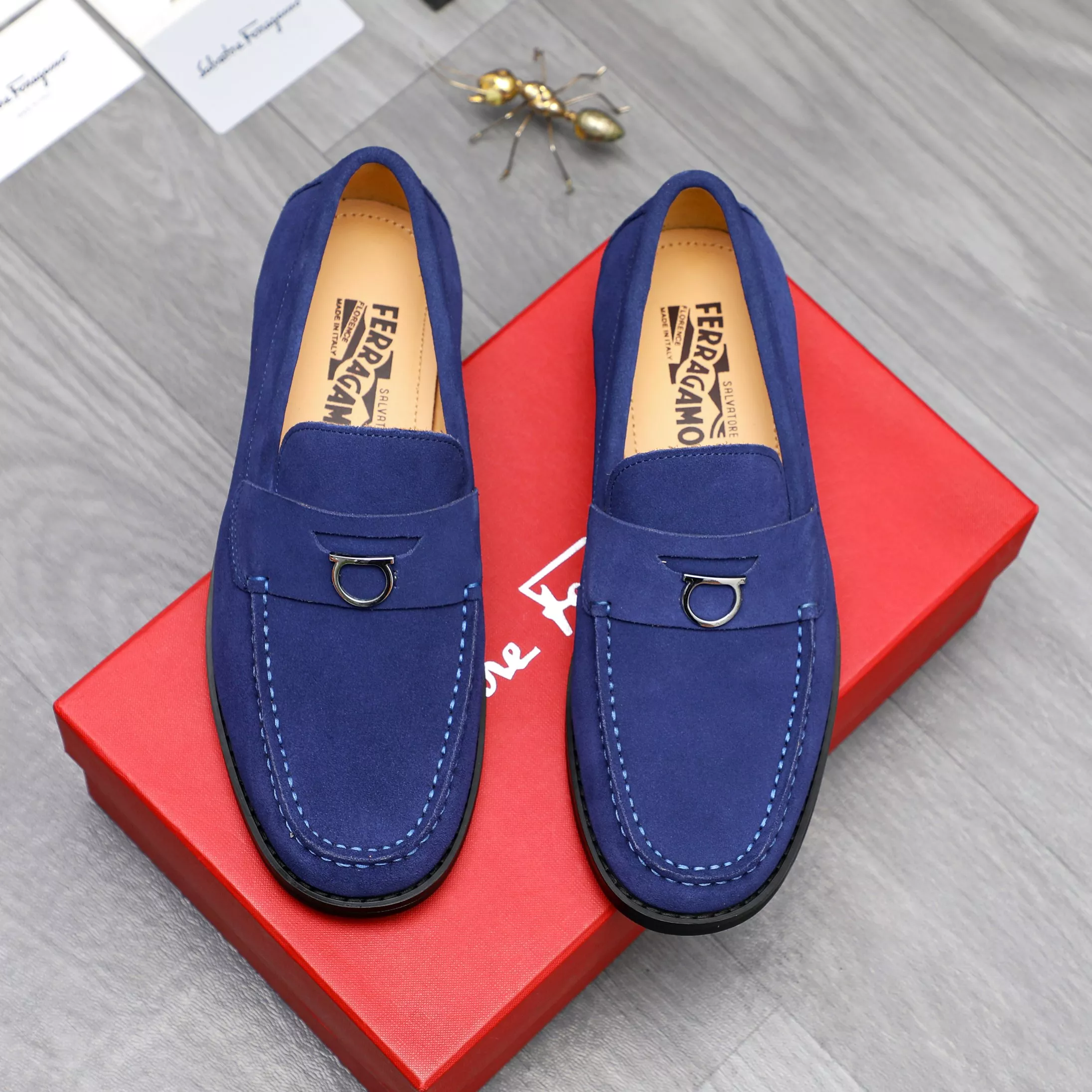 Salvatore Ferragamo Leather Shoes For Men Sleek 7685