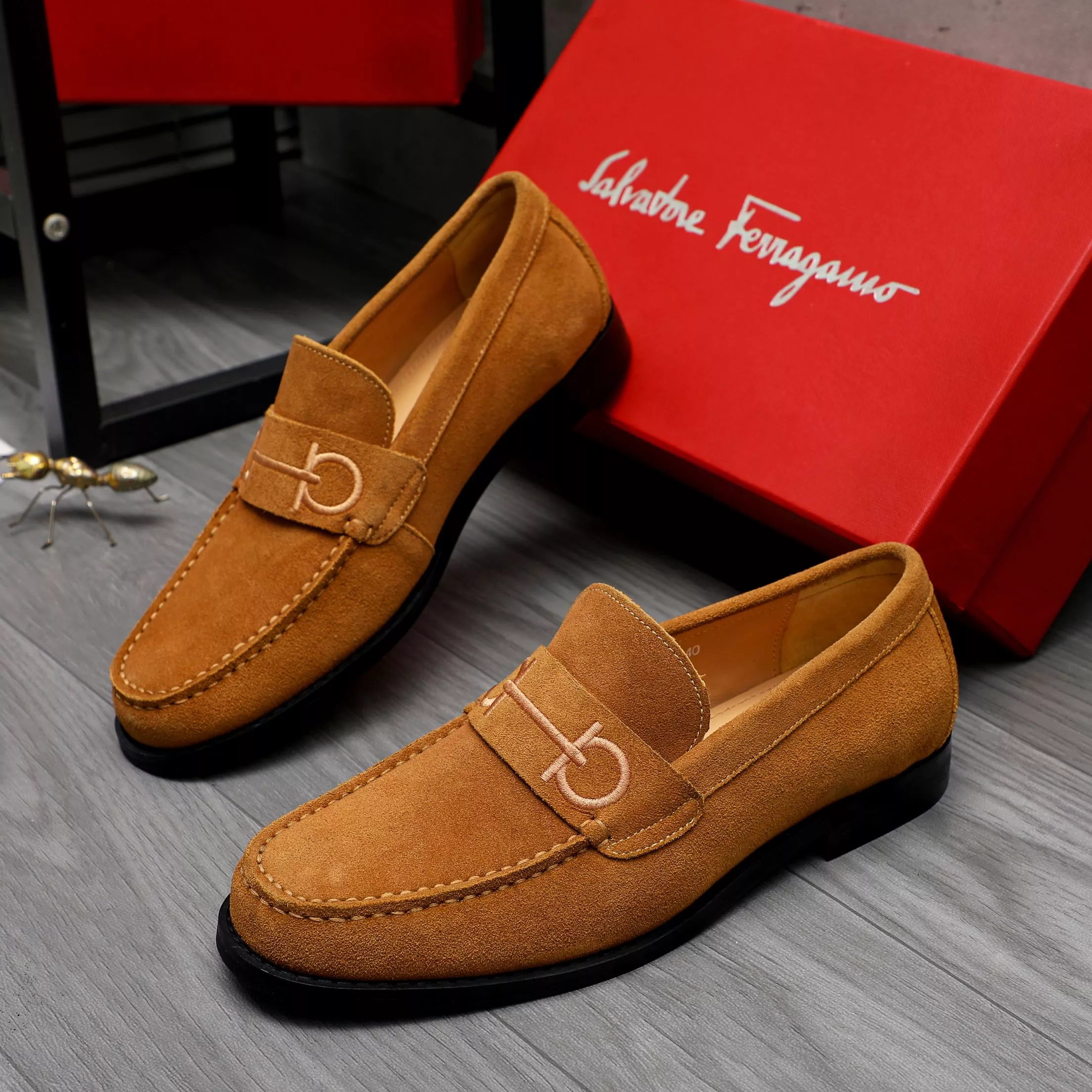 Salvatore Ferragamo Leather Shoes For Men Trendy 290