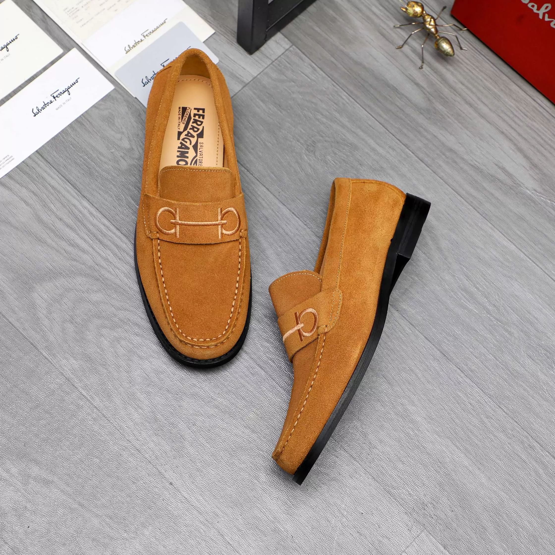 Salvatore Ferragamo Leather Shoes For Men Trendy 290