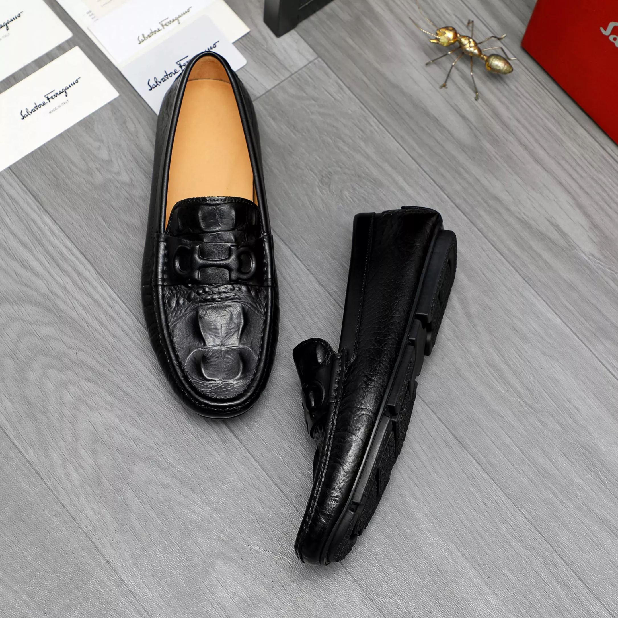 Salvatore Ferragamo Leather Shoes For Men Unique 3452