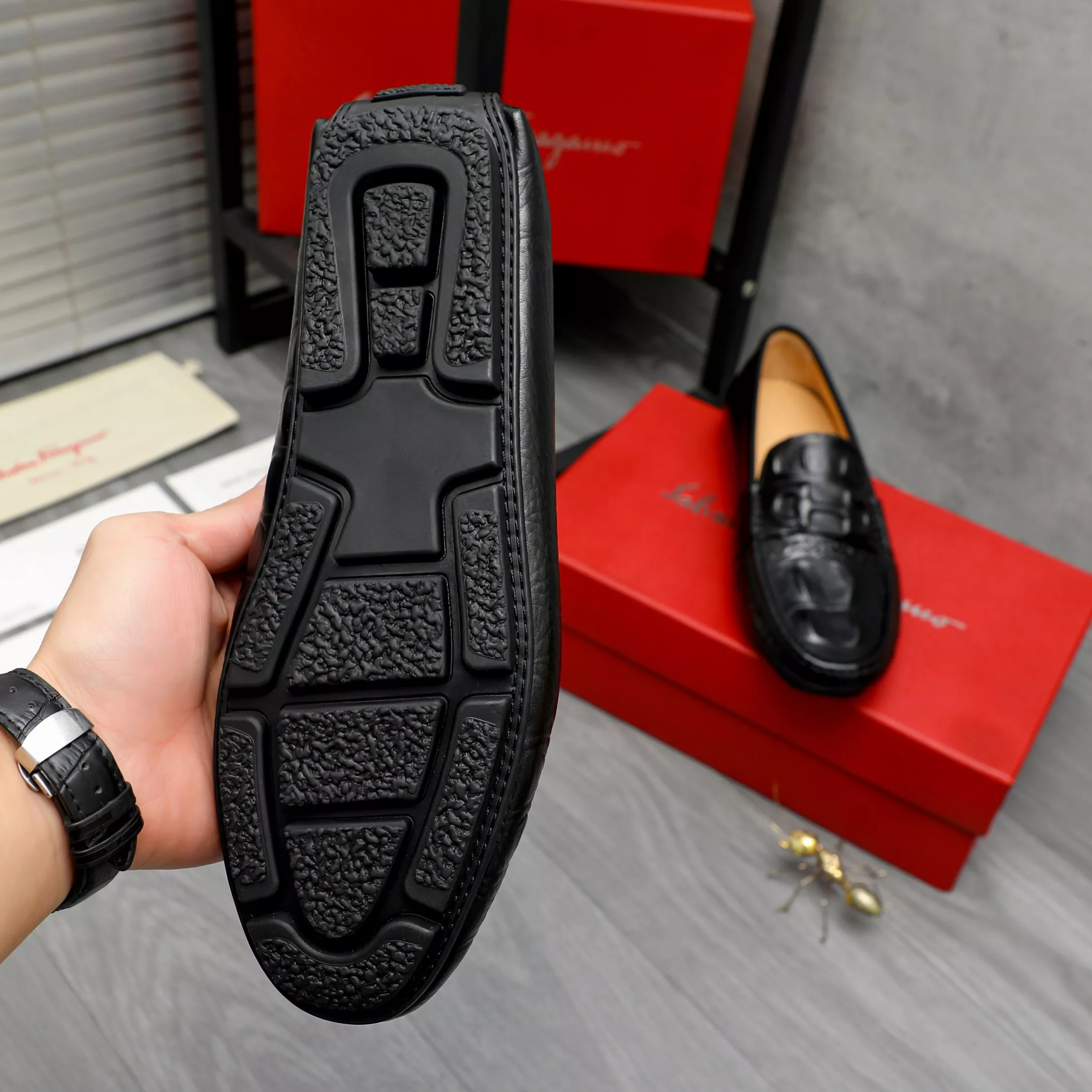 Salvatore Ferragamo Leather Shoes For Men Unique 3452