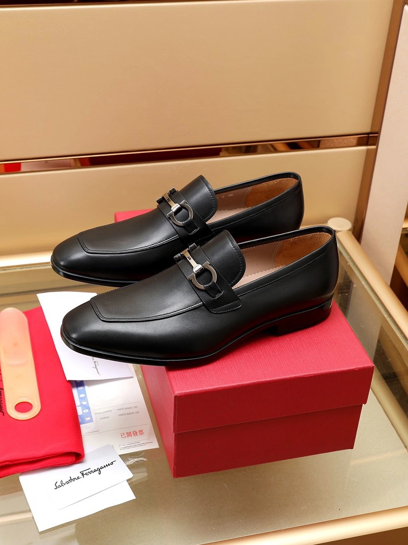 Salvatore Ferragamo Leather Shoes For Men UrbanStyle 3950