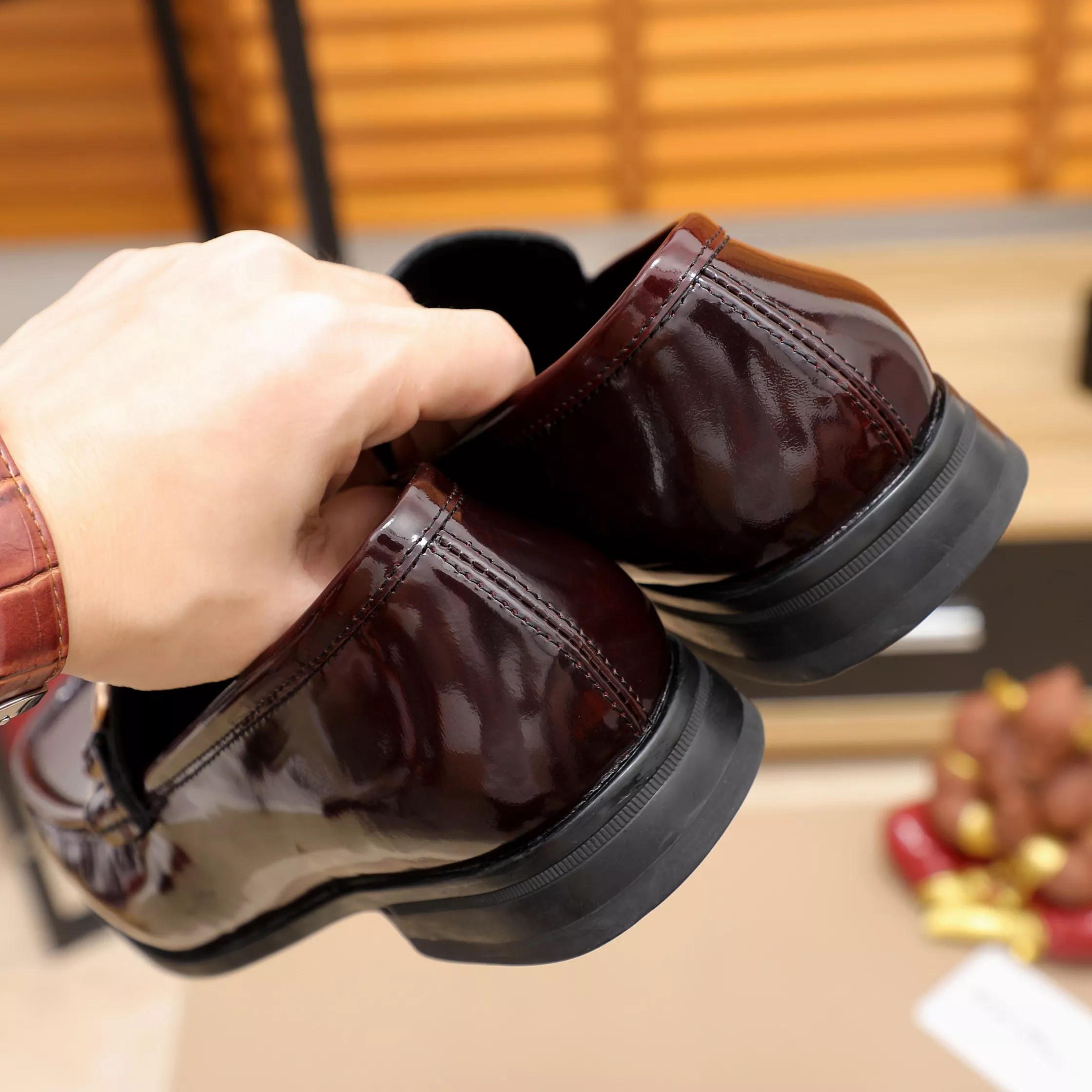 Salvatore Ferragamo Leather Shoes For Men UrbanStyle 7928