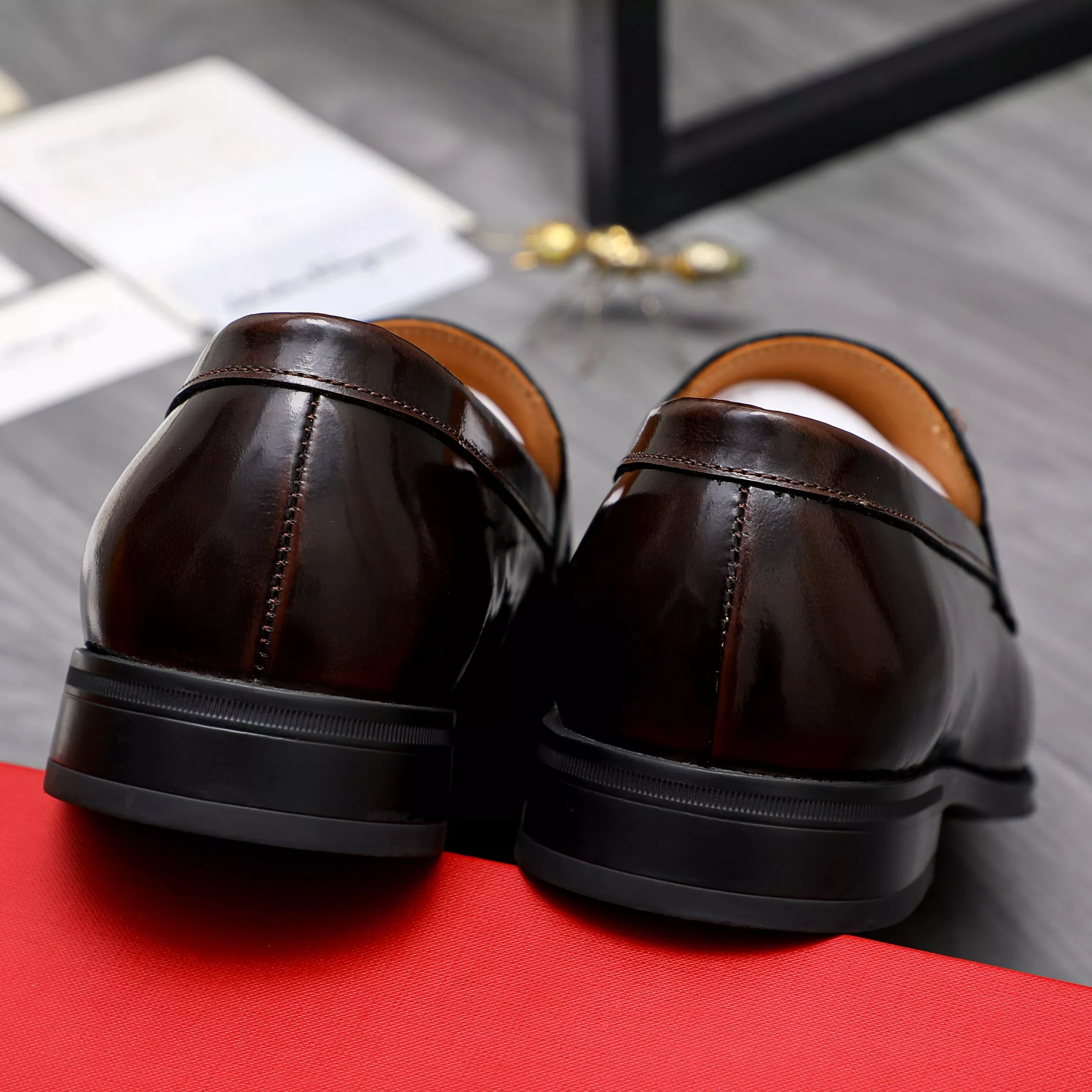 Salvatore Ferragamo Leather Shoes For Men Versatile 4154