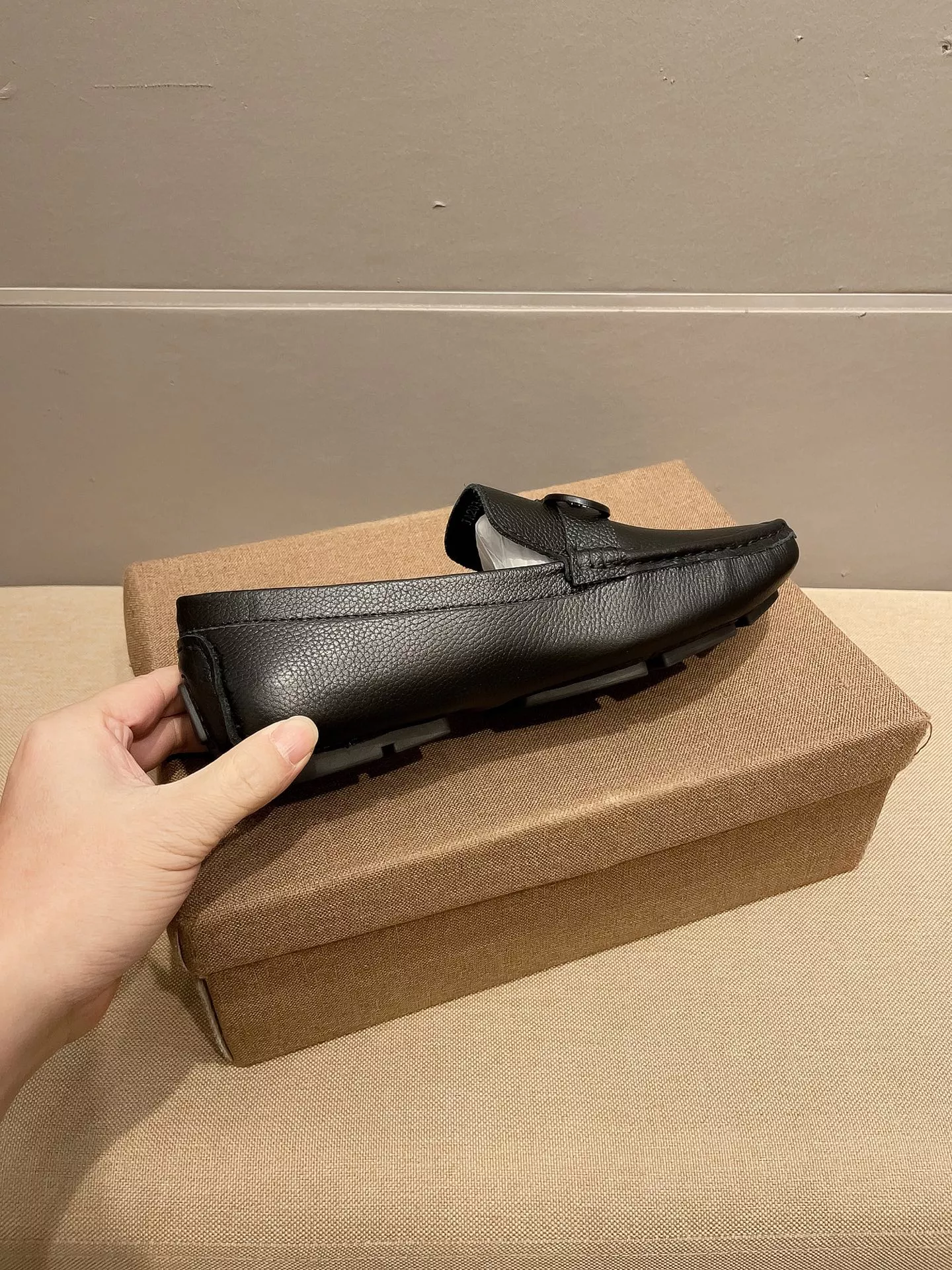 Salvatore Ferragamo Leather Shoes For Men Versatile 9875
