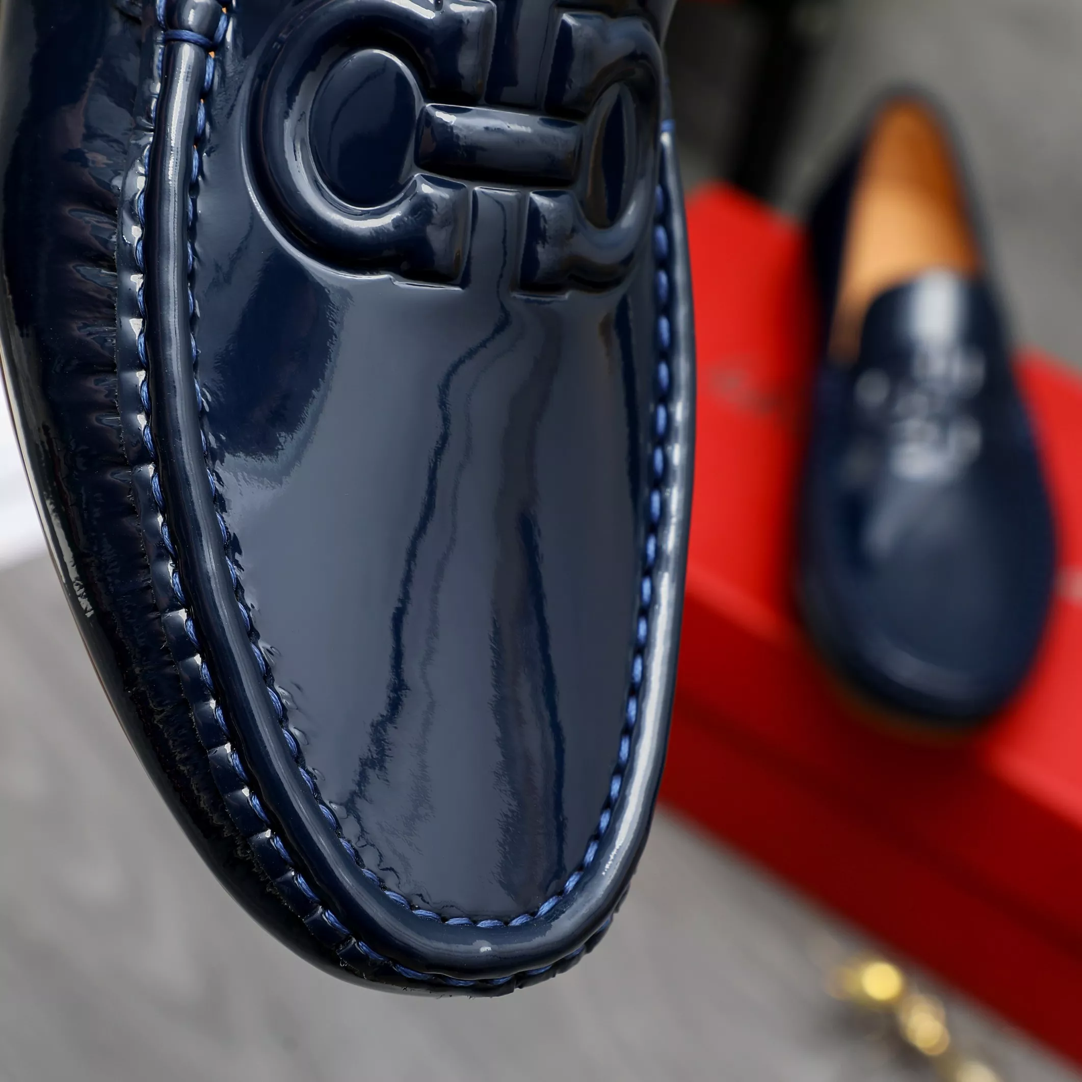 Salvatore Ferragamo Leather Shoes For Men Vibrant 3746