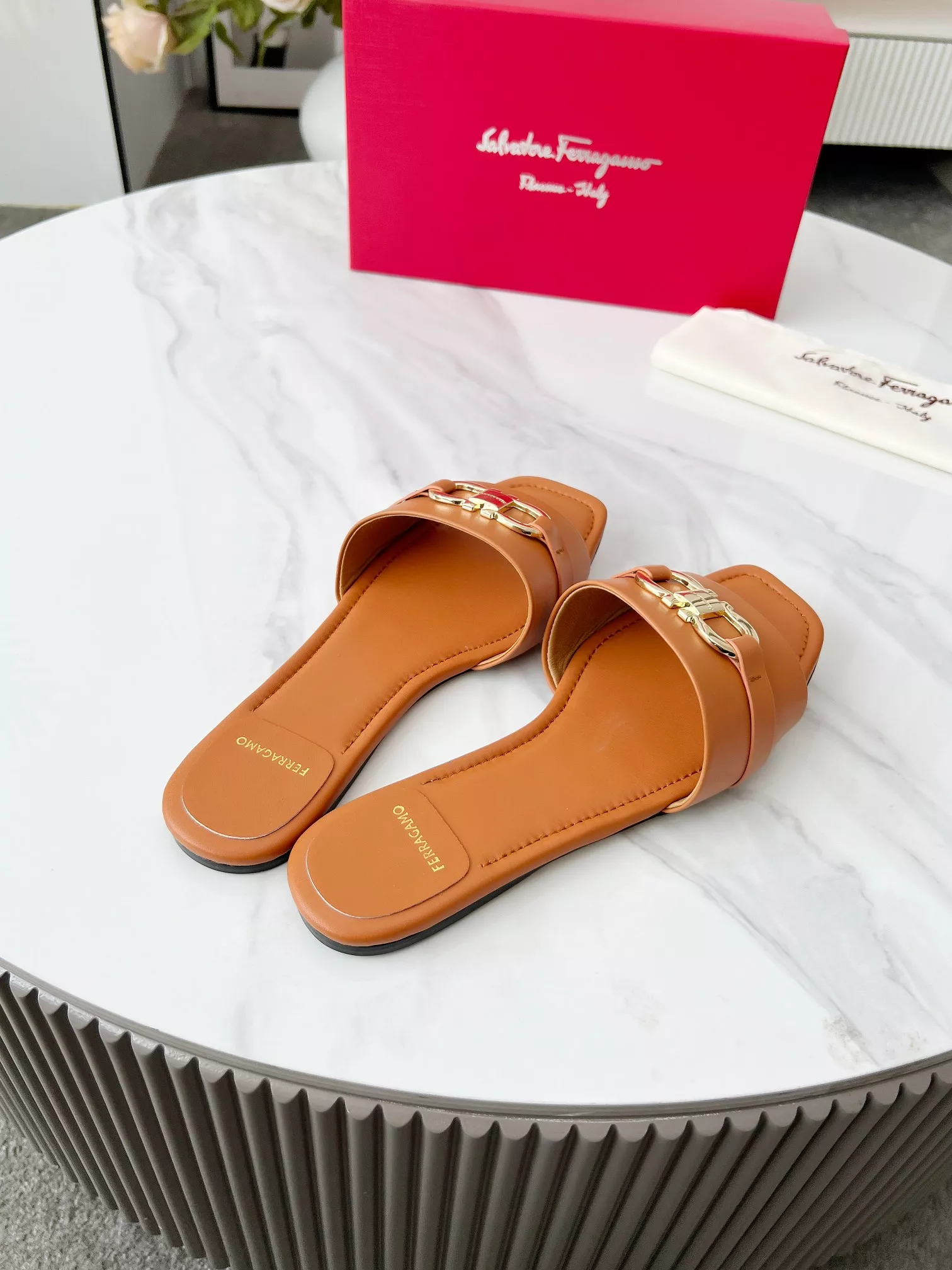 Salvatore Ferragamo Slippers For Women Bold 8970