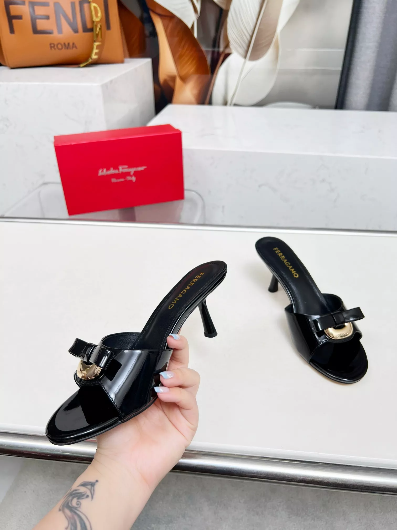 Salvatore Ferragamo Slippers For Women Cozy 9856