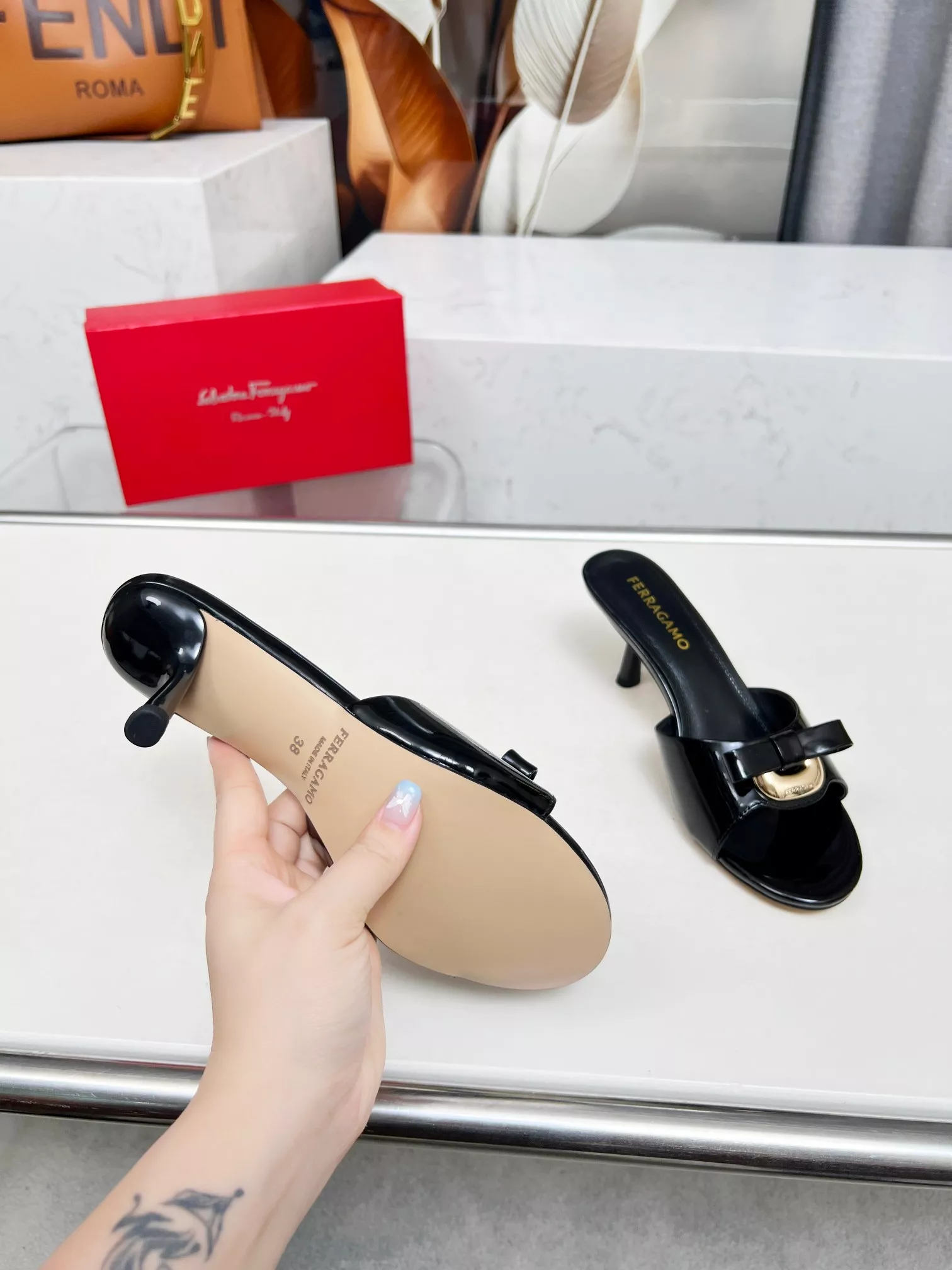 Salvatore Ferragamo Slippers For Women Cozy 9856