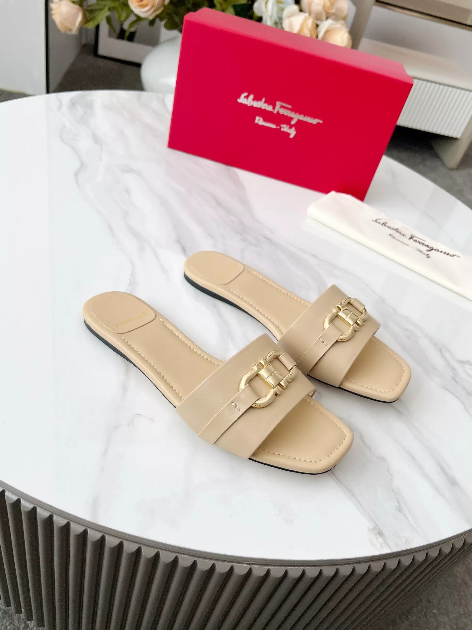 Salvatore Ferragamo Slippers For Women Durable 2612