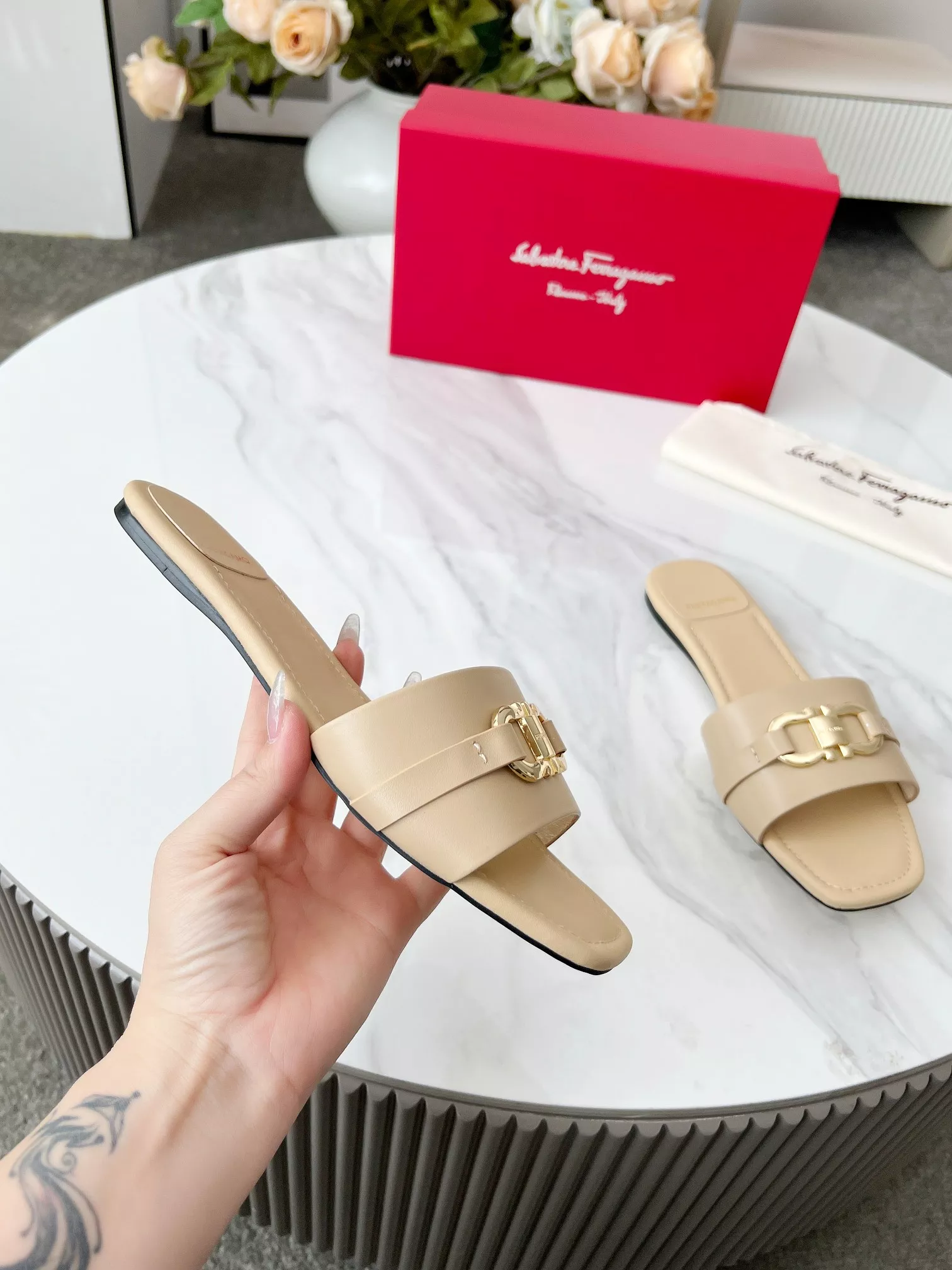 Salvatore Ferragamo Slippers For Women Durable 2612