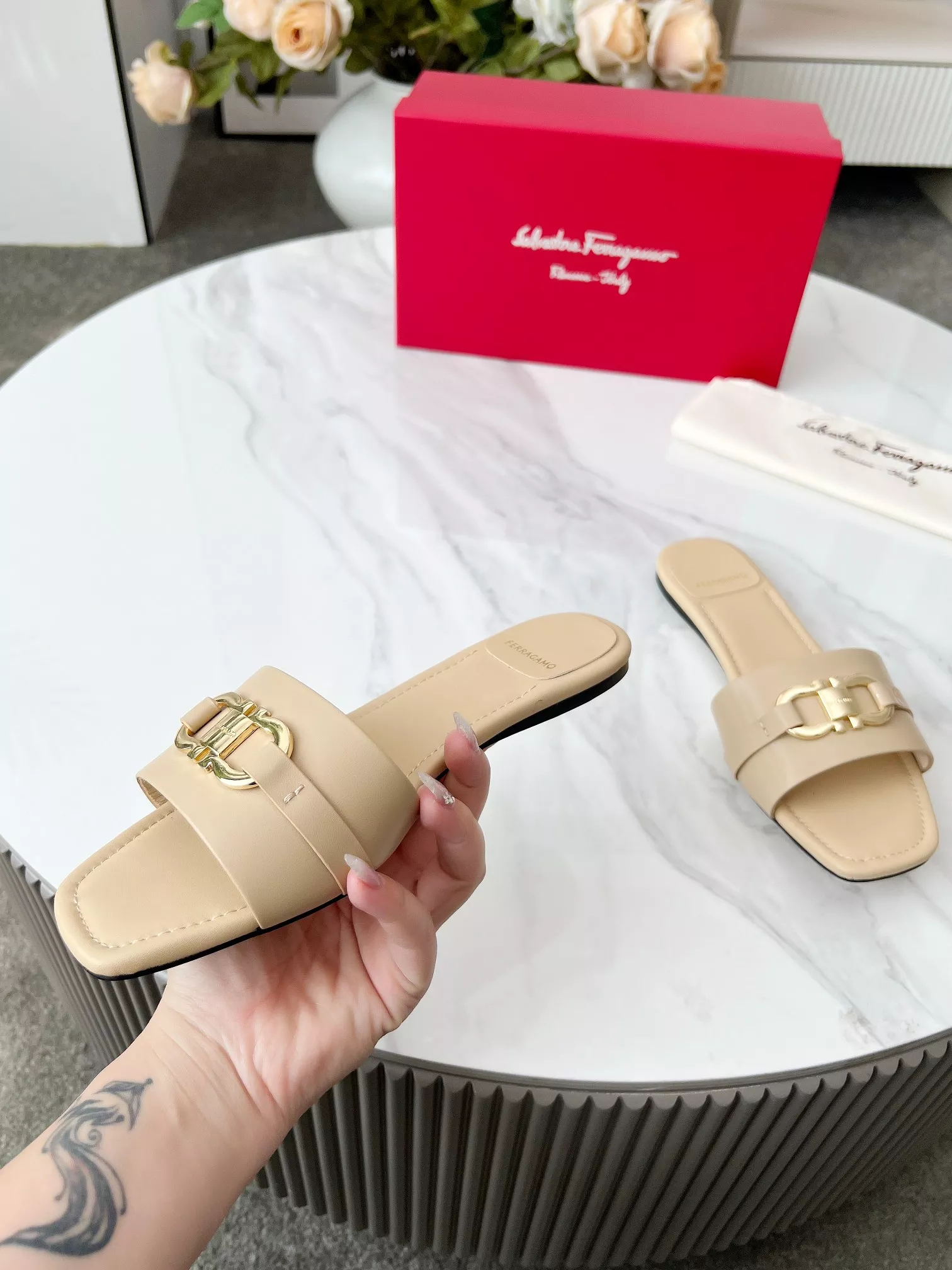 Salvatore Ferragamo Slippers For Women Durable 2612