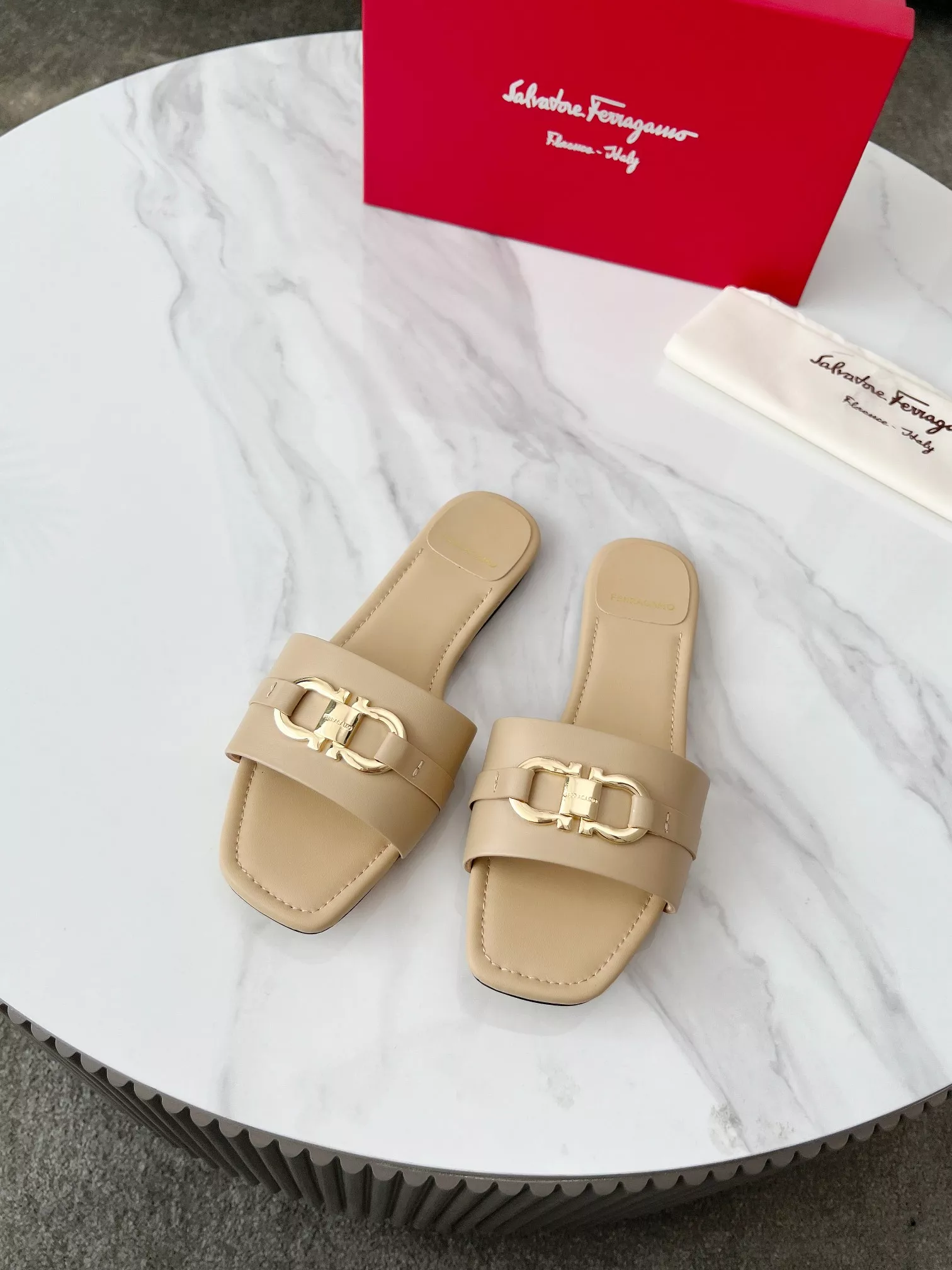 Salvatore Ferragamo Slippers For Women Durable 2612