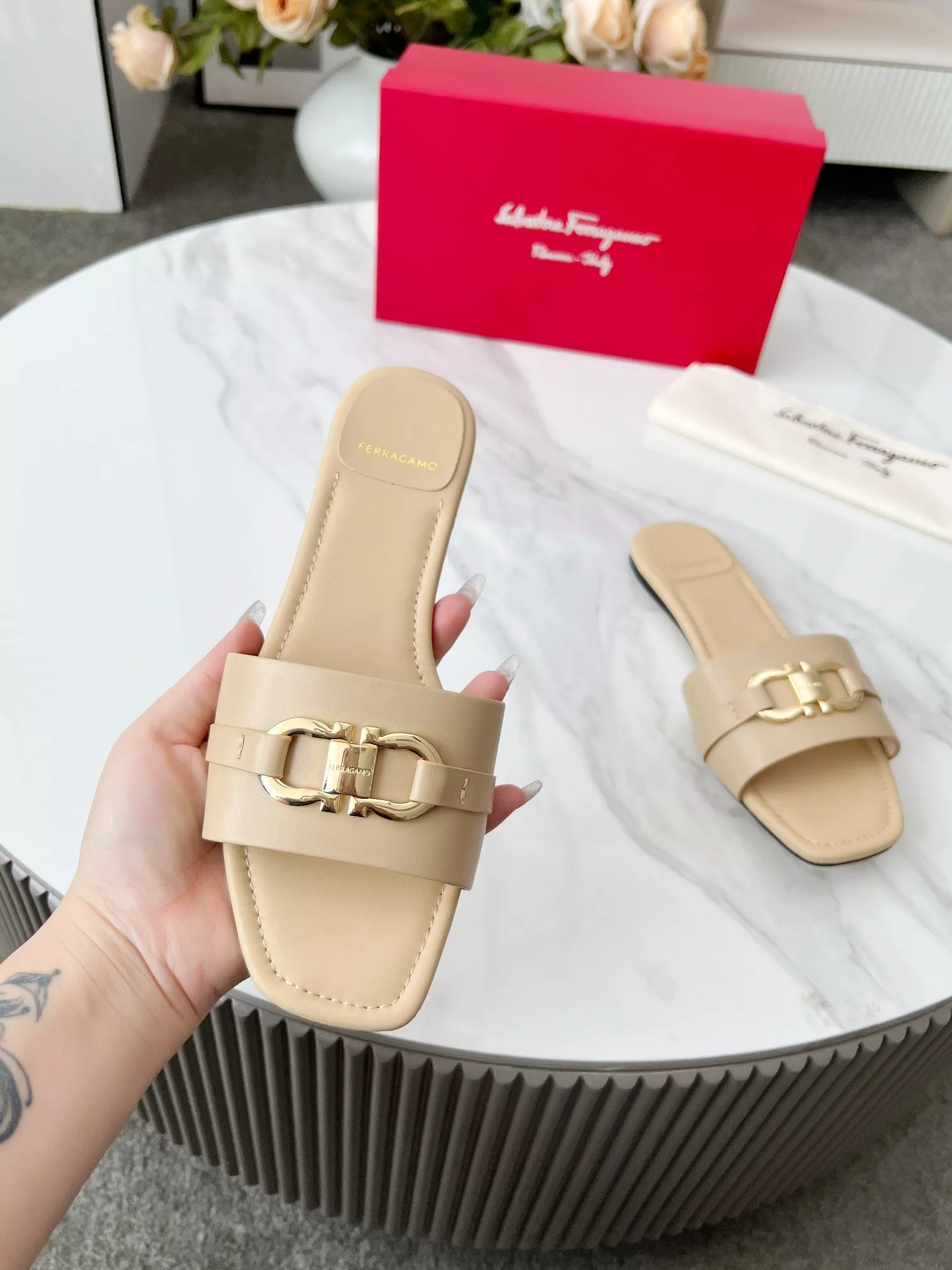 Salvatore Ferragamo Slippers For Women Durable 2612