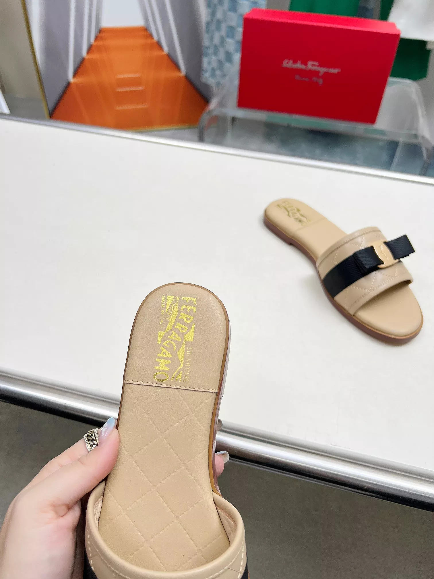 Salvatore Ferragamo Slippers For Women Flexible 8071