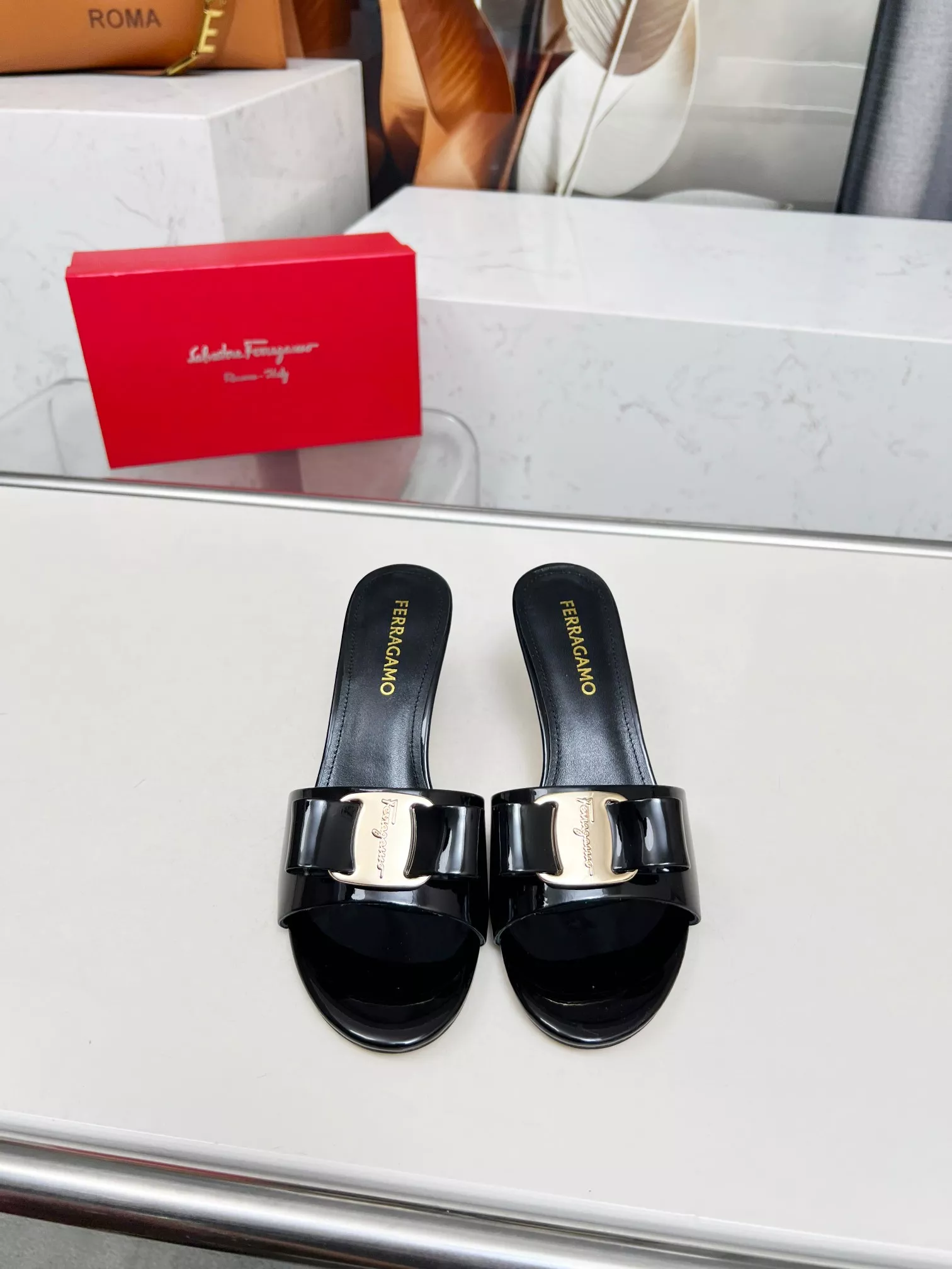 Salvatore Ferragamo Slippers For Women Minimalist 5886