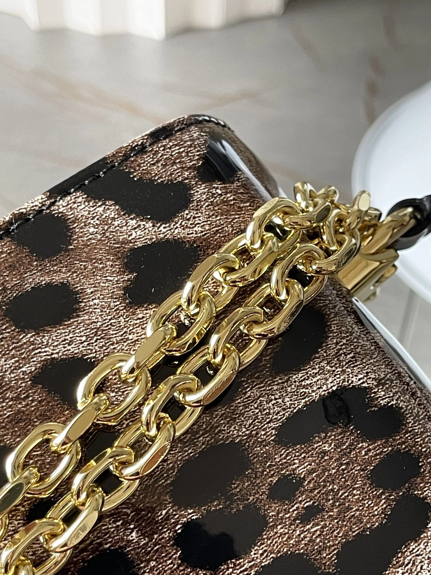 Sleek 1012 Dolce & Gabbana D&G AAA Quality Messenger Bags For Women