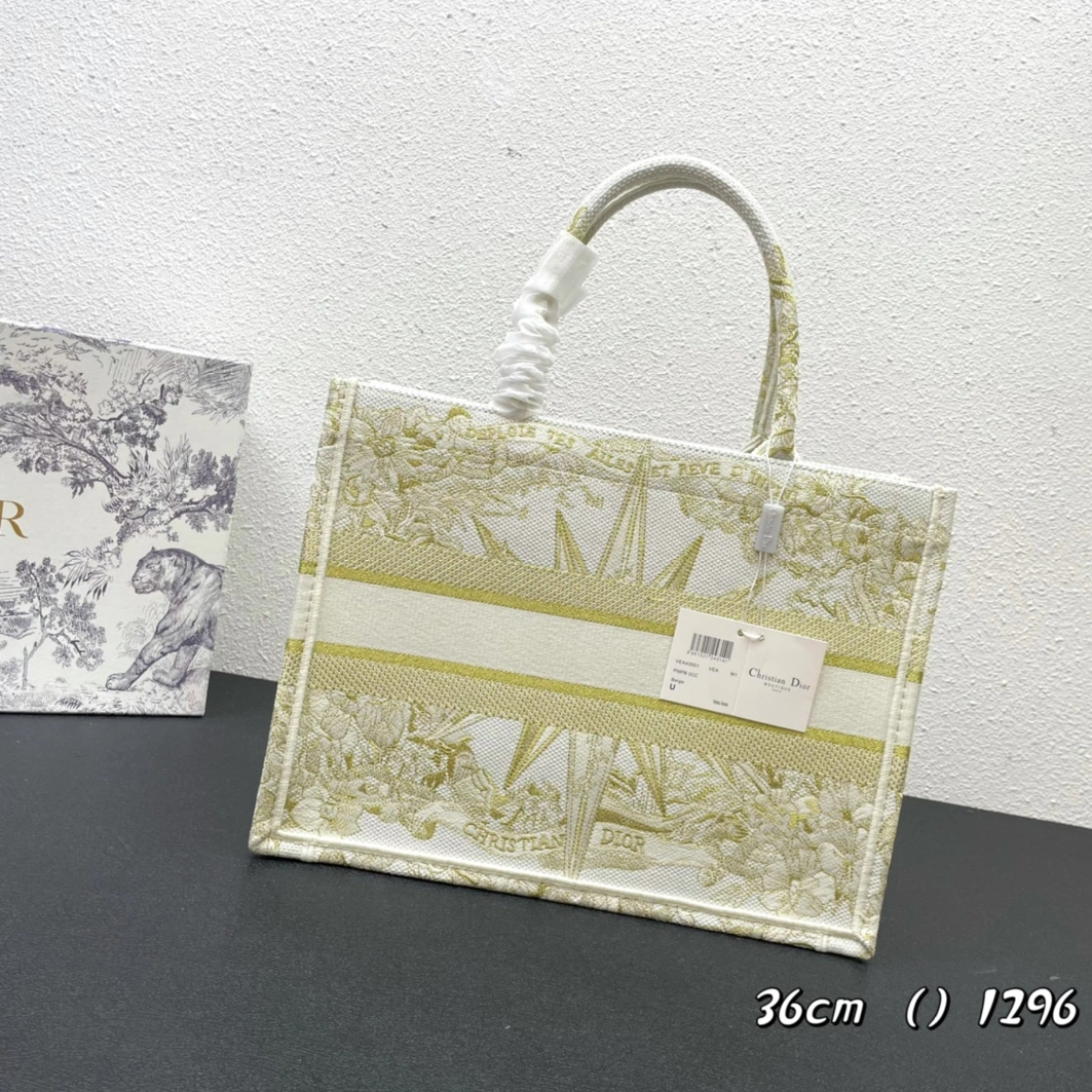 Sleek 1098 Christian Dior AAA Quality Tote-Handbags For Women