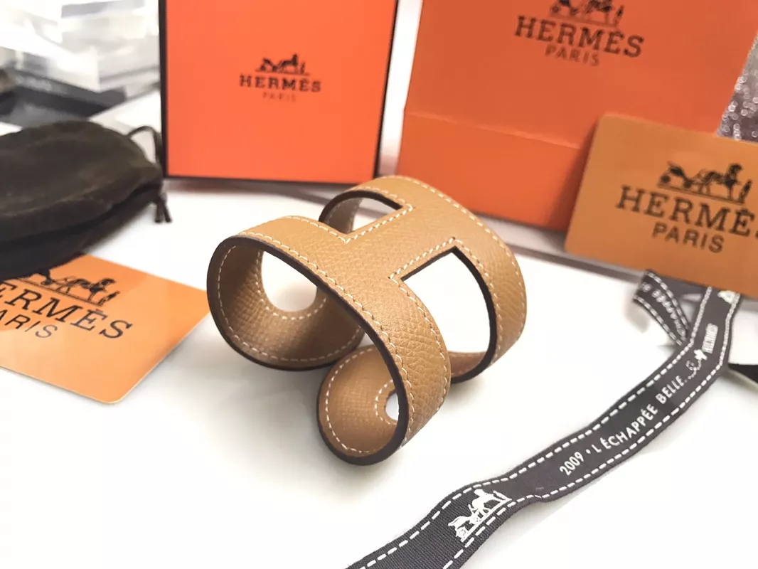 Sleek 1257 Hermes Bracelets