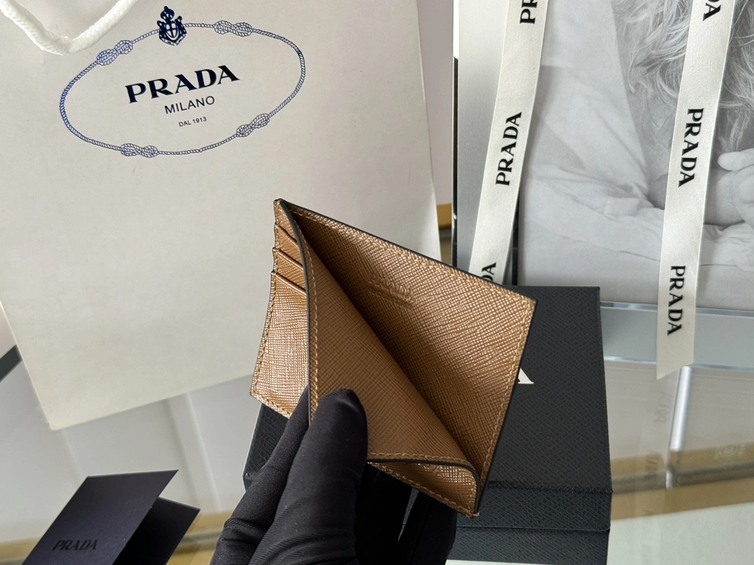 Sleek 1392 Prada Card Case