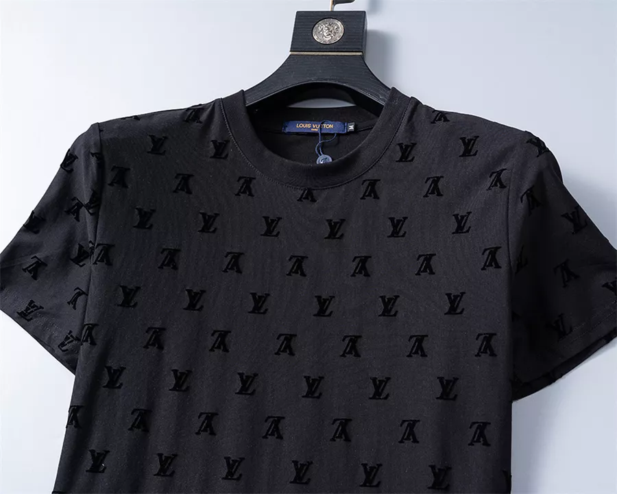 Sleek 1616 Louis Vuitton LV Tracksuits Short Sleeved For Men