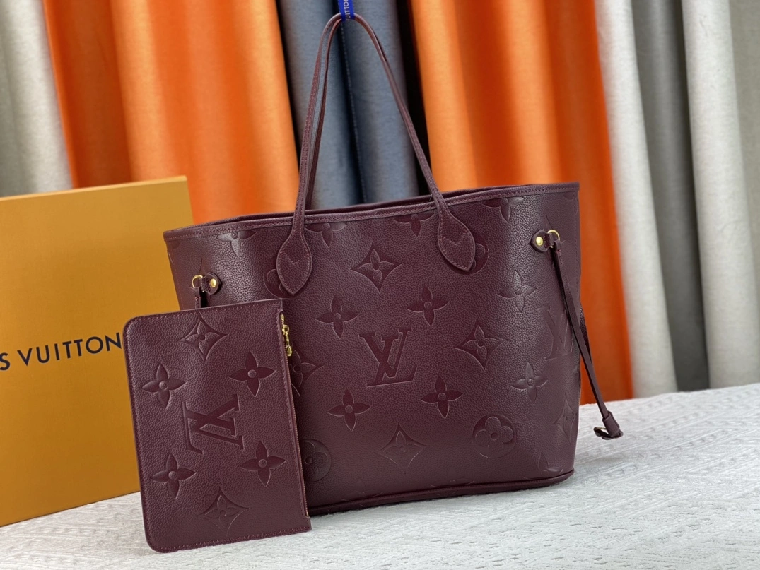 Sleek 1703 Louis Vuitton AAA Quality Shoulder Bags For Women