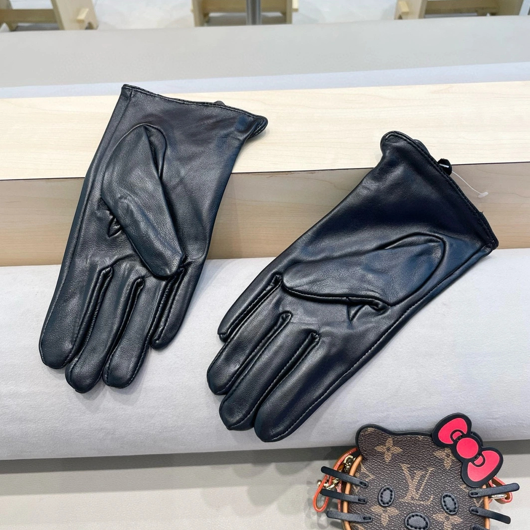 Sleek 1726 Fendi Gloves For Women