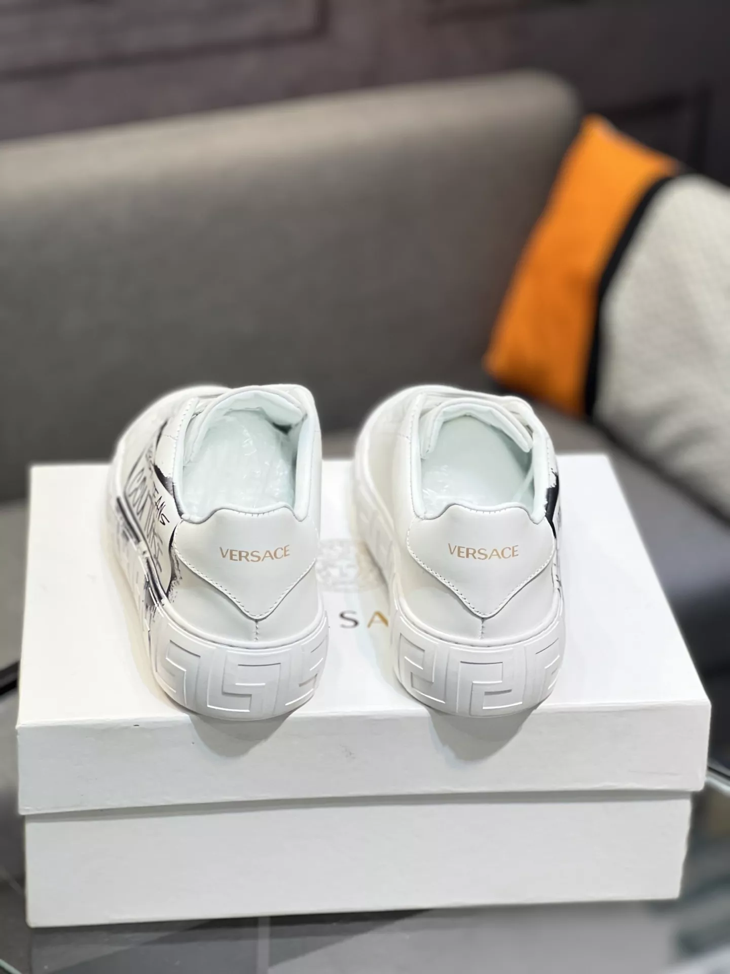 Sleek 1748 Versace Casual Shoes For Men
