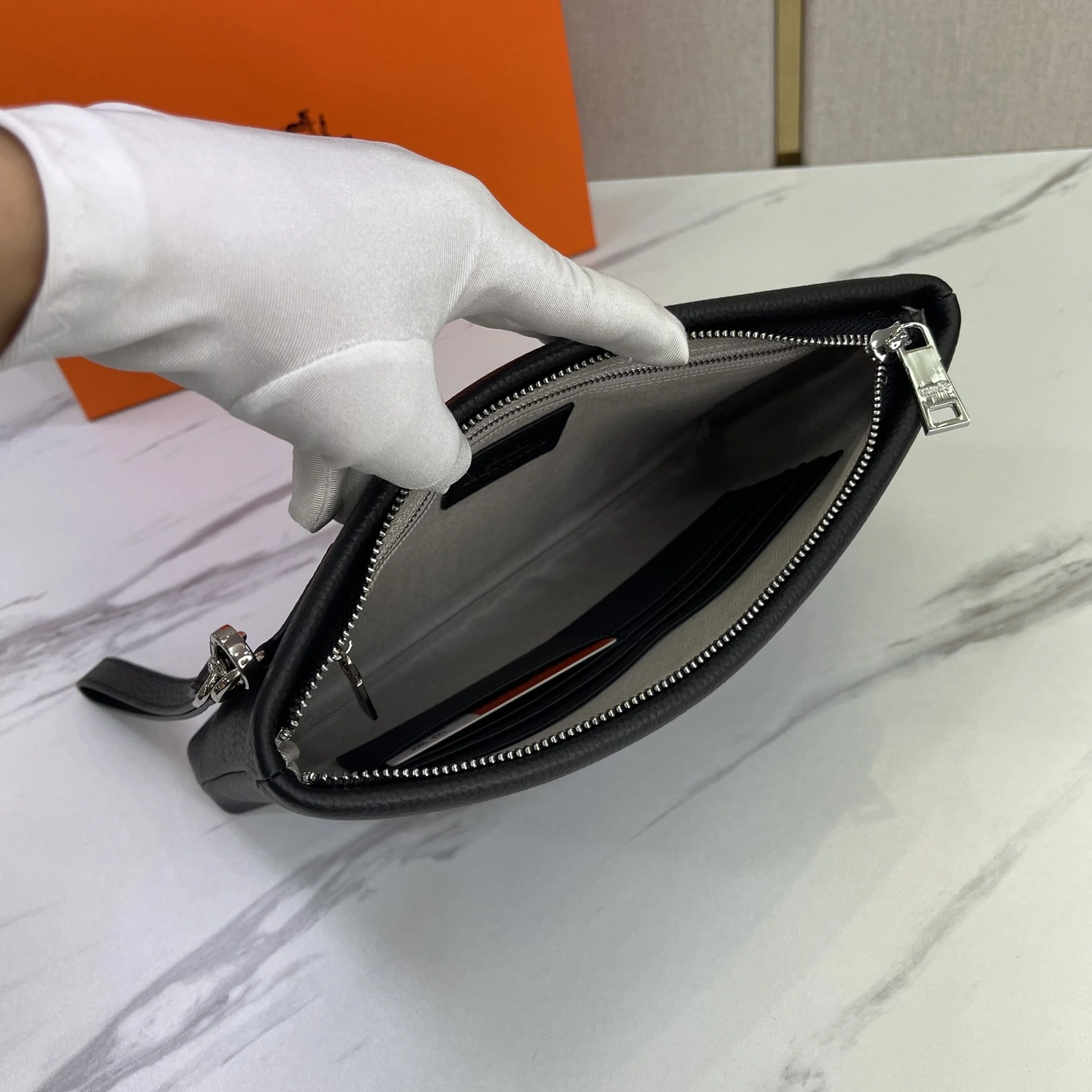 Sleek 1935 Hermes AAA Man Wallets