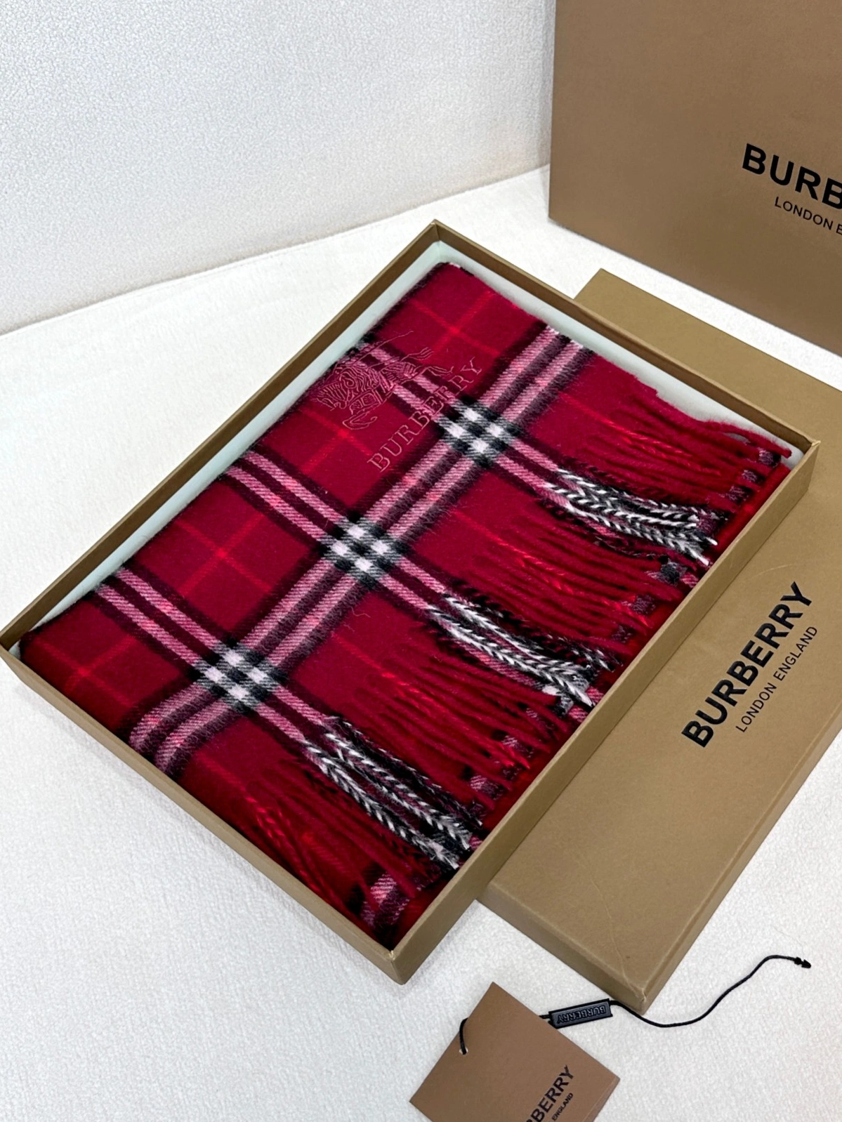 Sleek 1968 Burberry Scarf