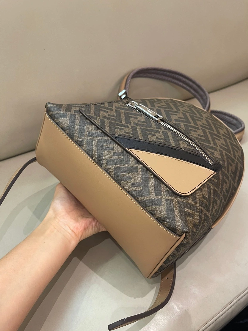 Sleek 2129 Fendi AAA Quality Backpacks For Unisex