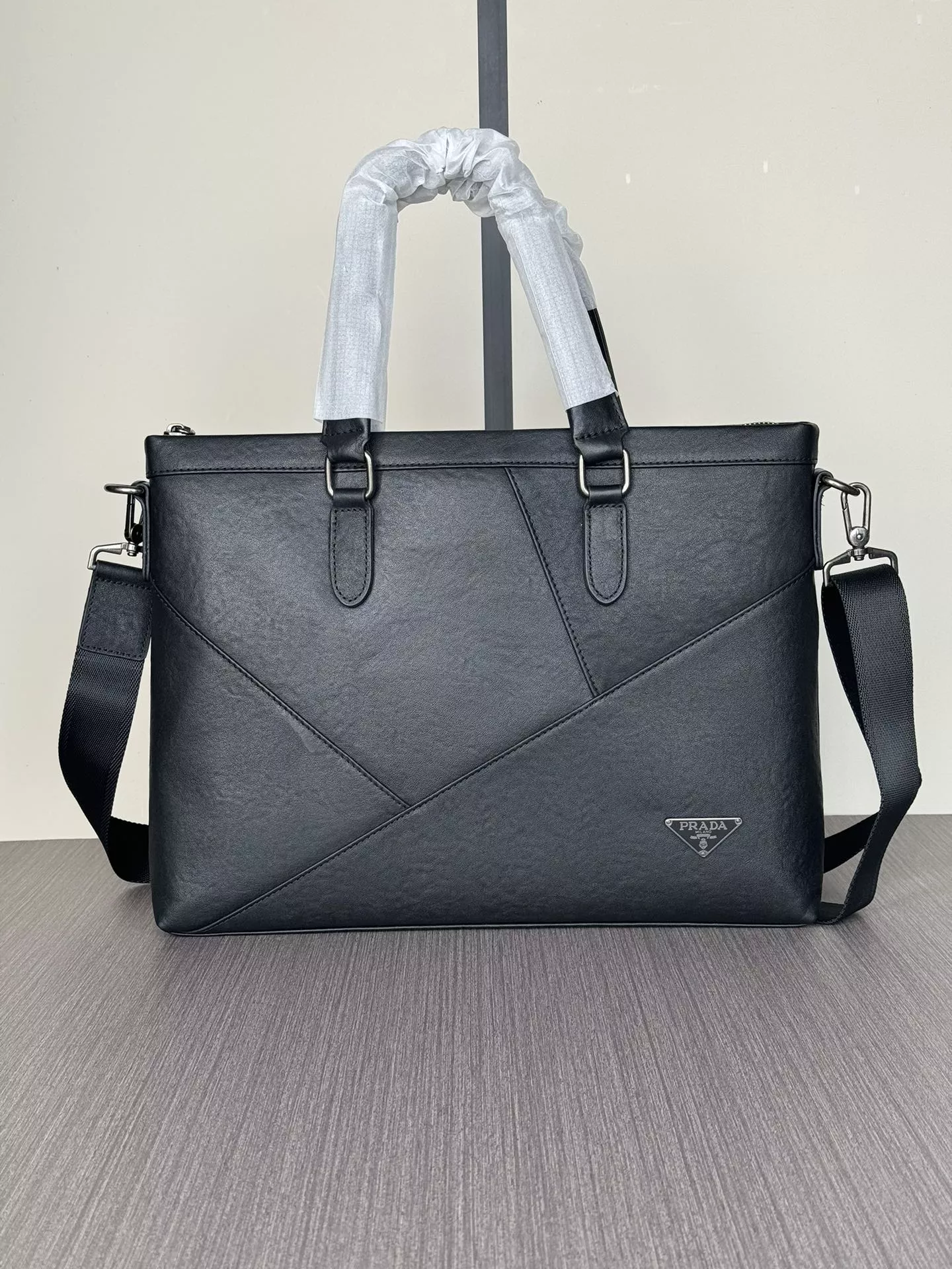 Sleek 2130 Prada AAA Man Handbags
