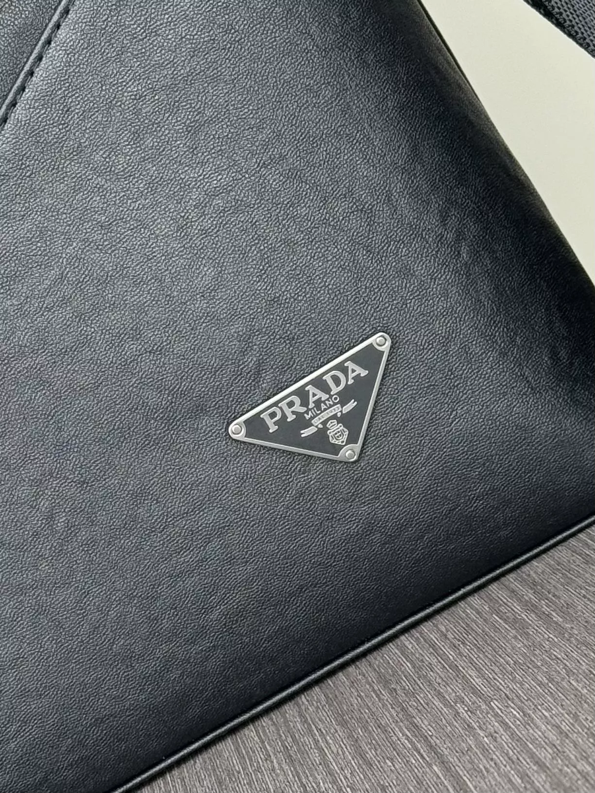 Sleek 2130 Prada AAA Man Handbags