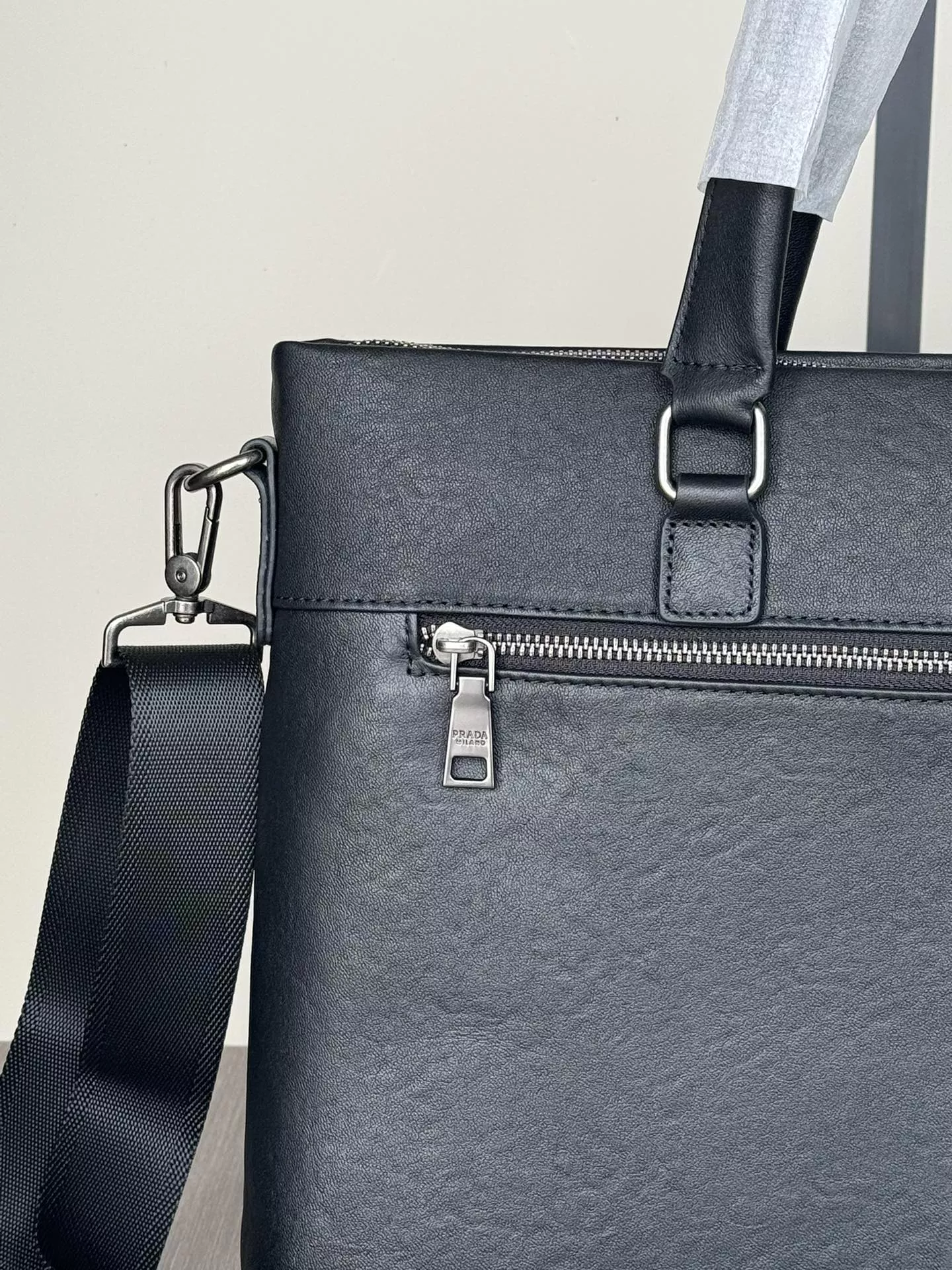 Sleek 2130 Prada AAA Man Handbags