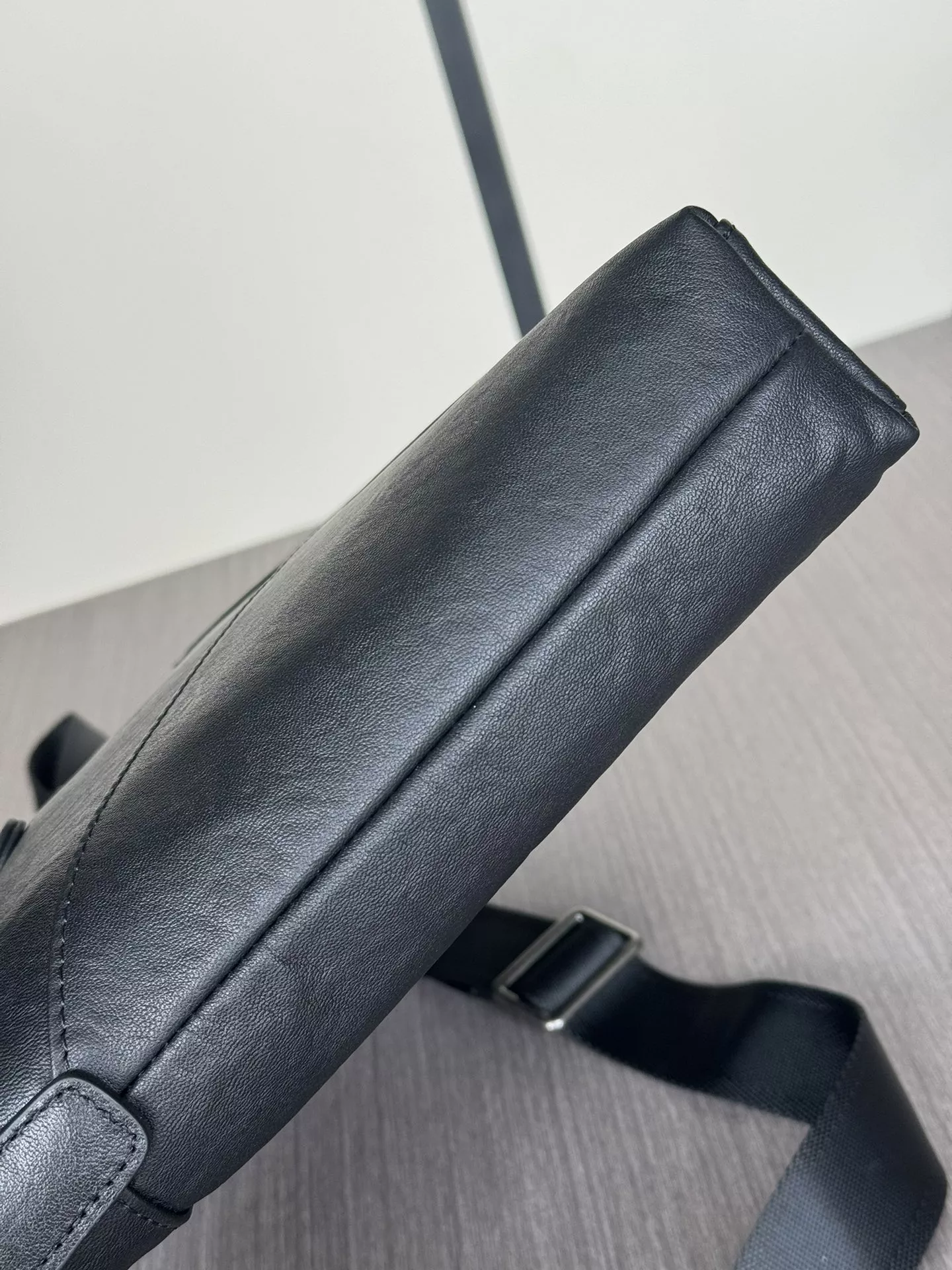 Sleek 2130 Prada AAA Man Handbags