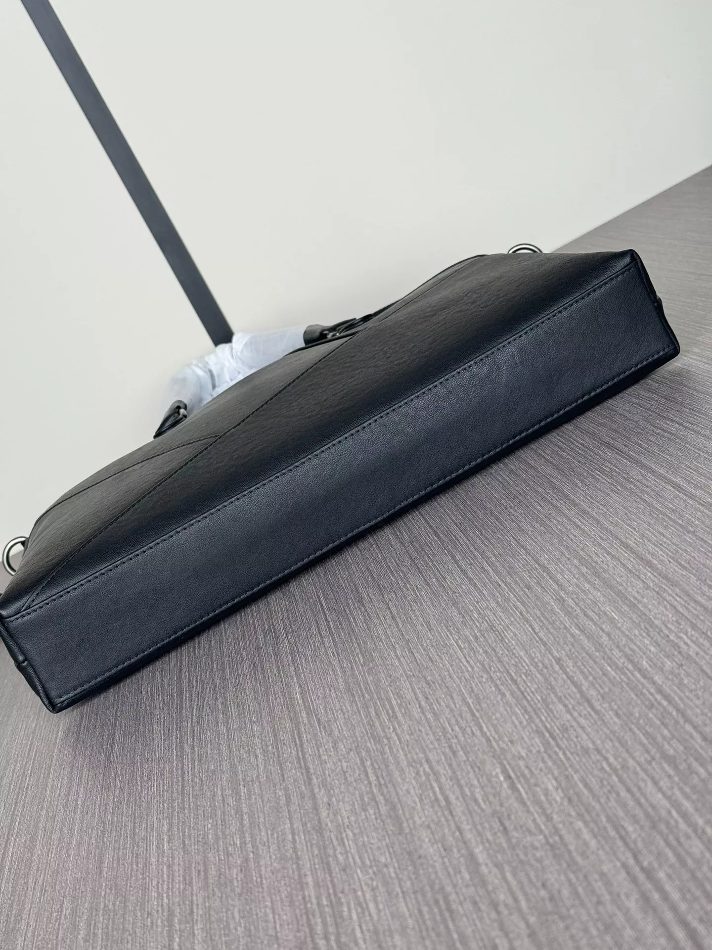 Sleek 2130 Prada AAA Man Handbags