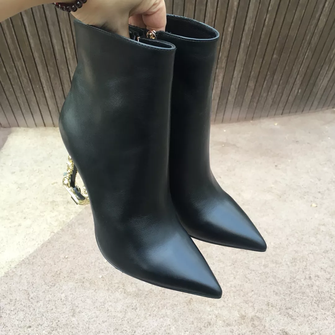 Sleek 233 Dolce & Gabbana D&G Boots For Women