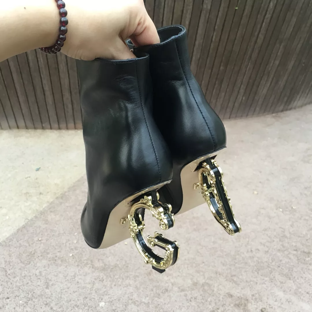 Sleek 233 Dolce & Gabbana D&G Boots For Women