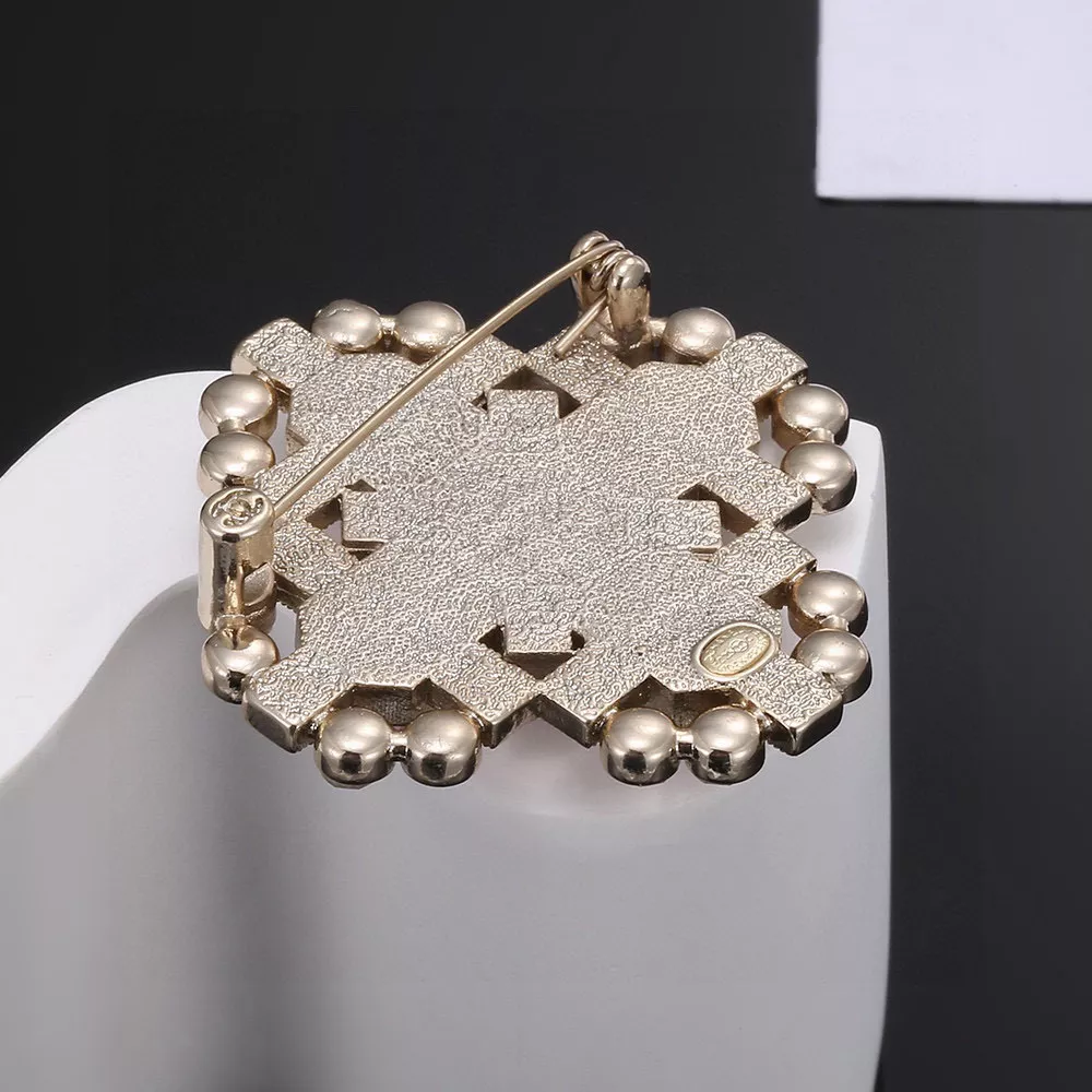 Sleek 2415 Chanel Brooches For Women