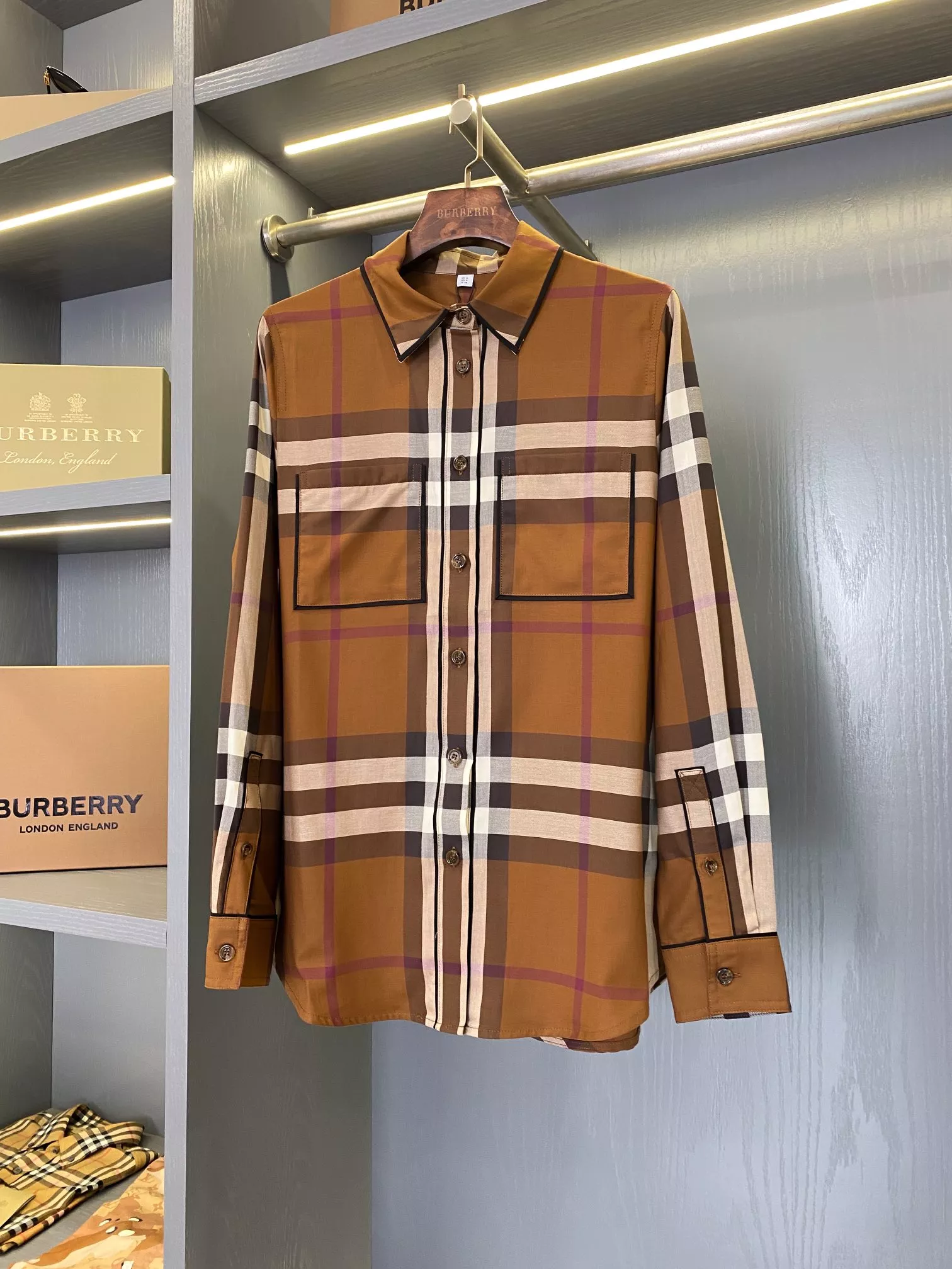 Sleek 2570 Burberry Shirts Long Sleeved For Women