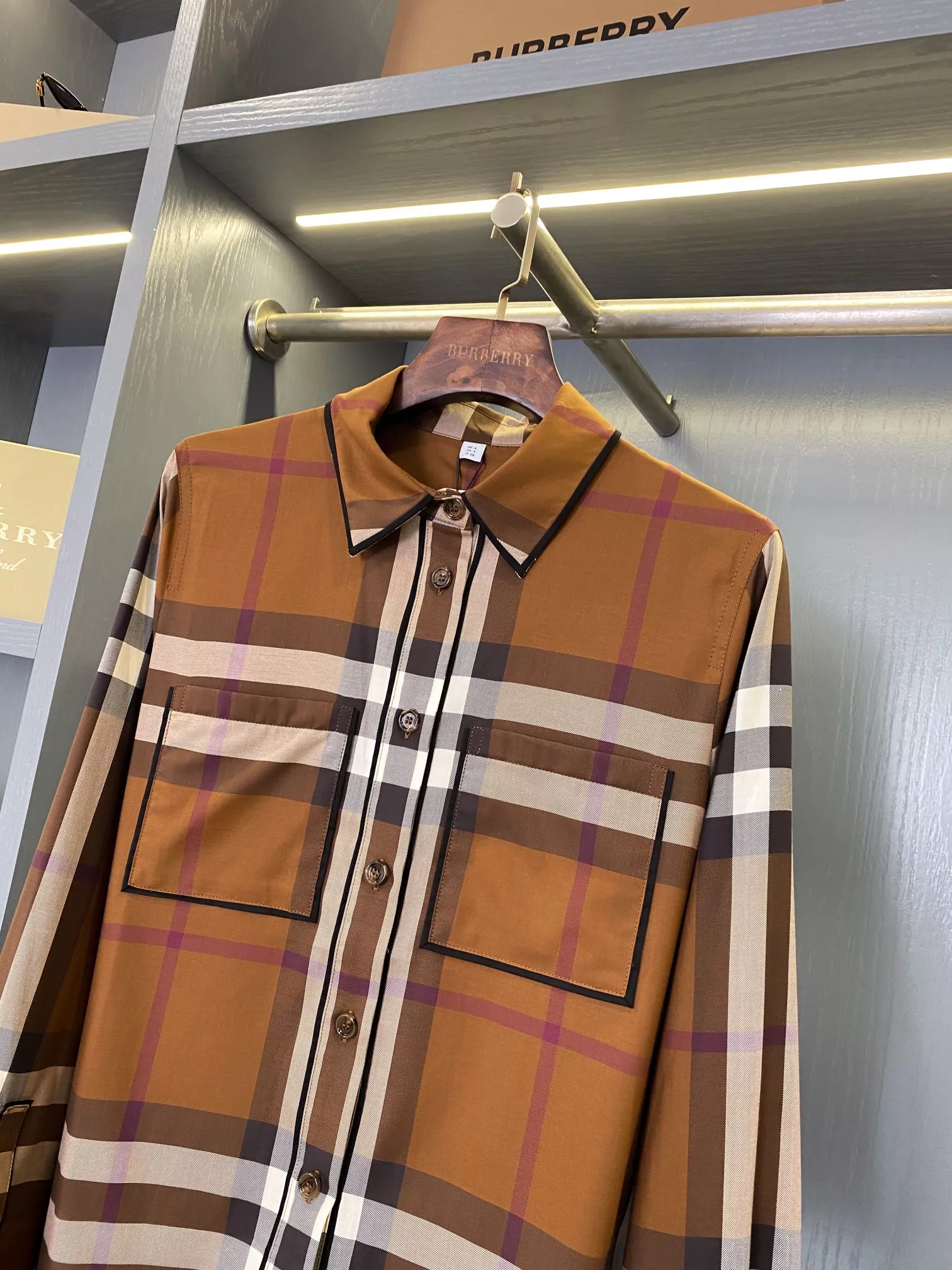 Sleek 2570 Burberry Shirts Long Sleeved For Women