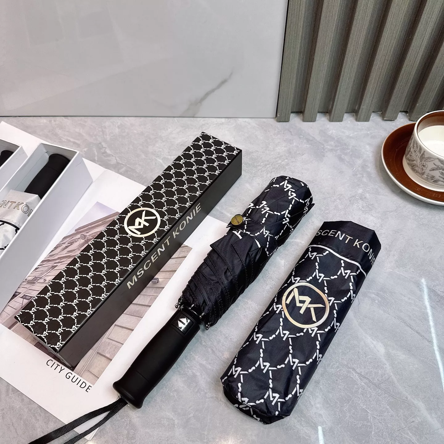 Sleek 2731 Michael Kors Umbrellas