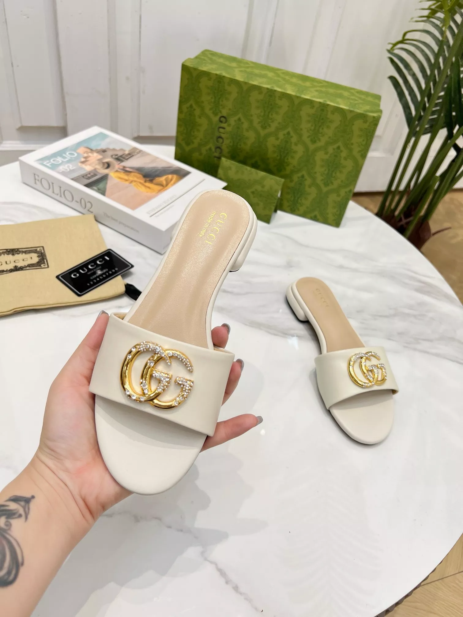 Sleek 2930 Gucci Slippers For Women