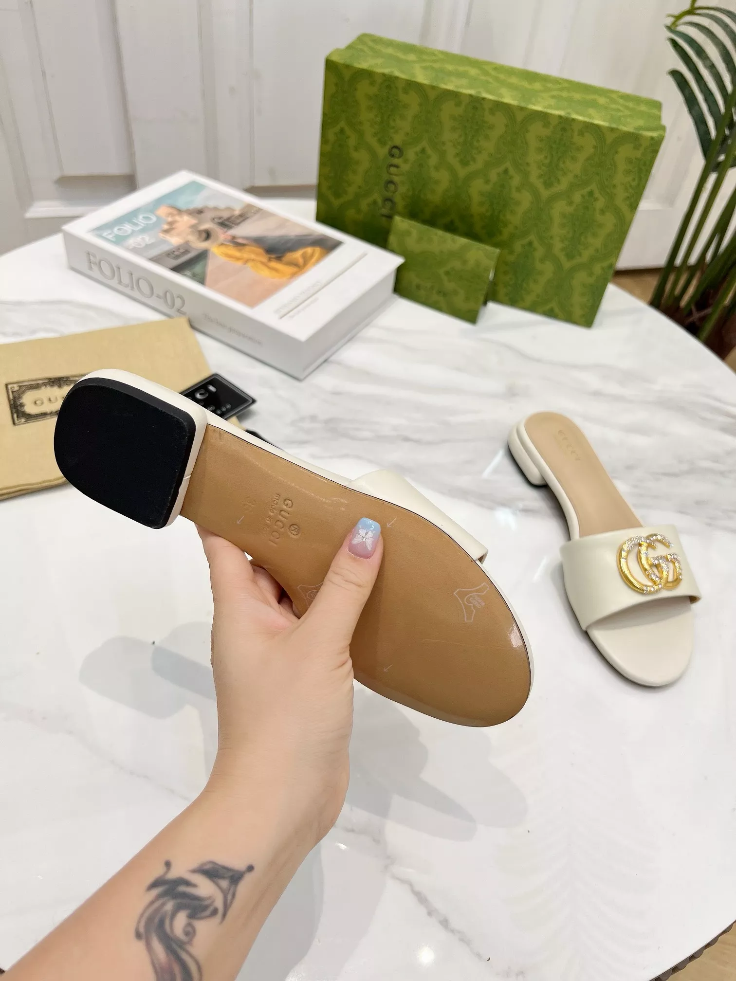 Sleek 2930 Gucci Slippers For Women