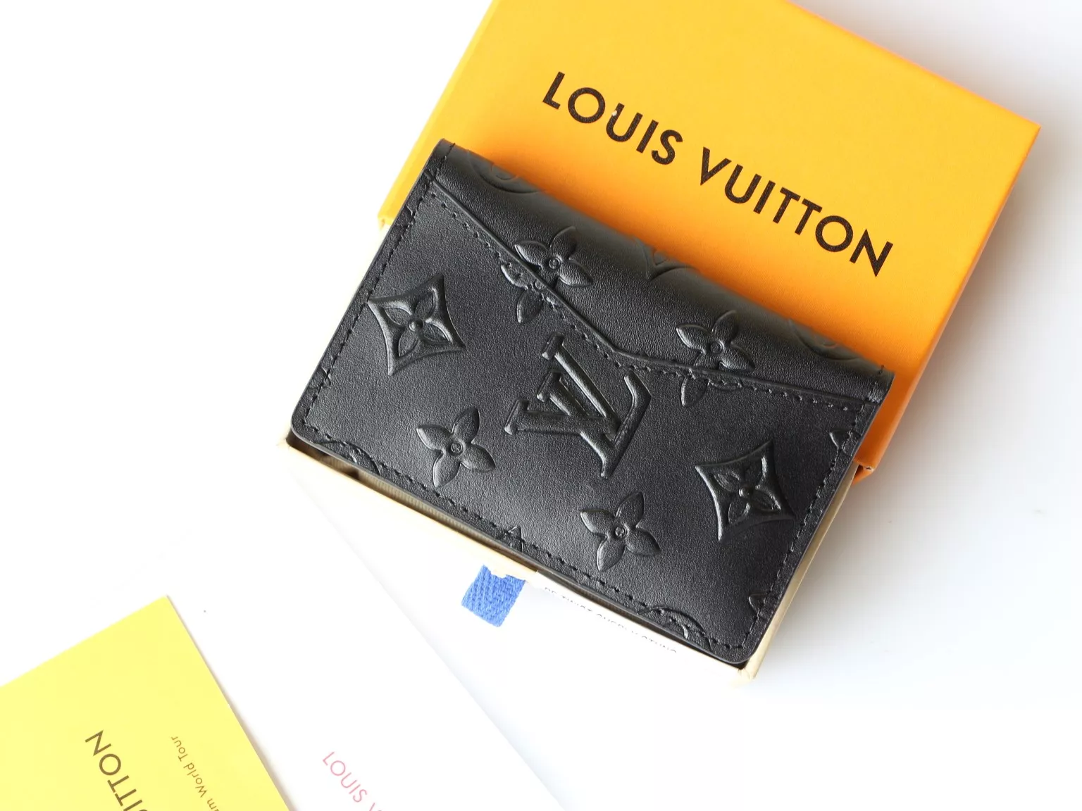 Sleek 2930 Louis Vuitton LV Card Case