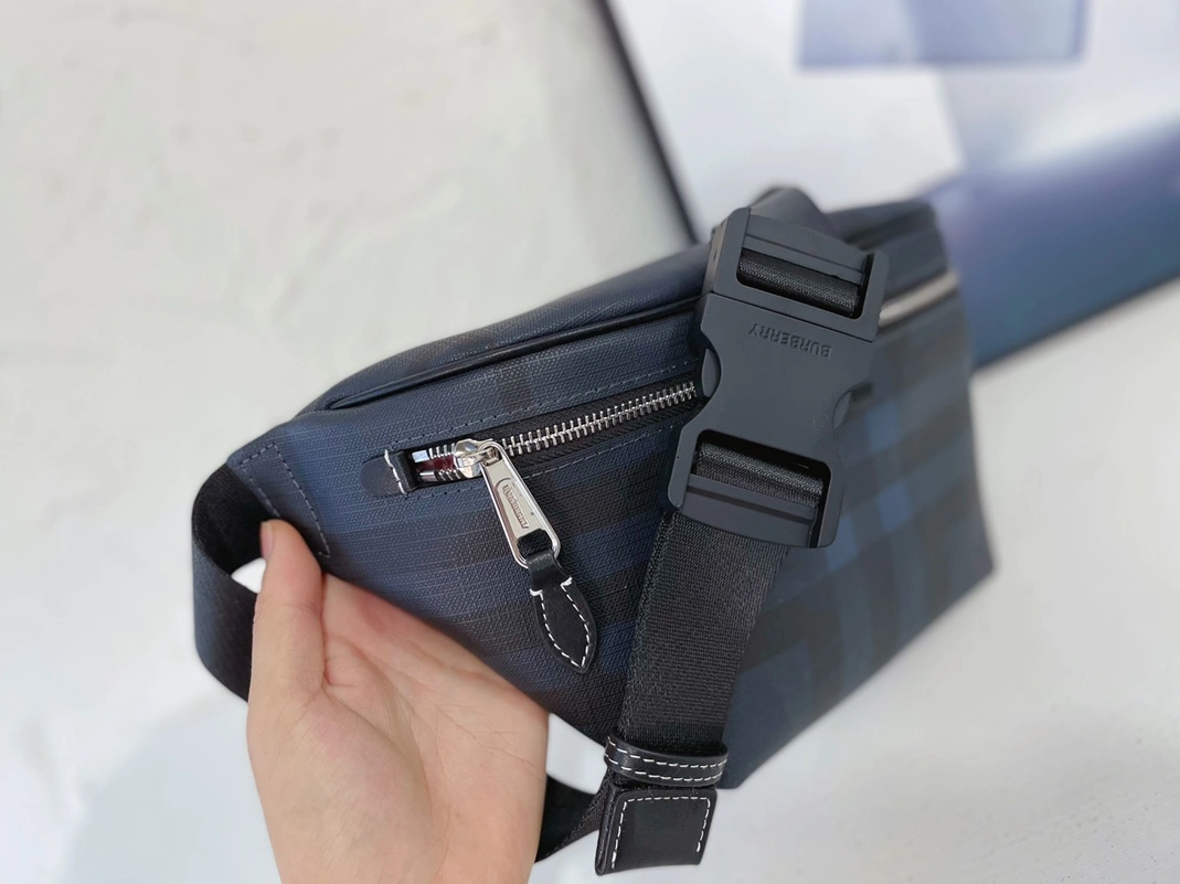 Sleek 303 Burberry AAA Quality Belt Bags For Men