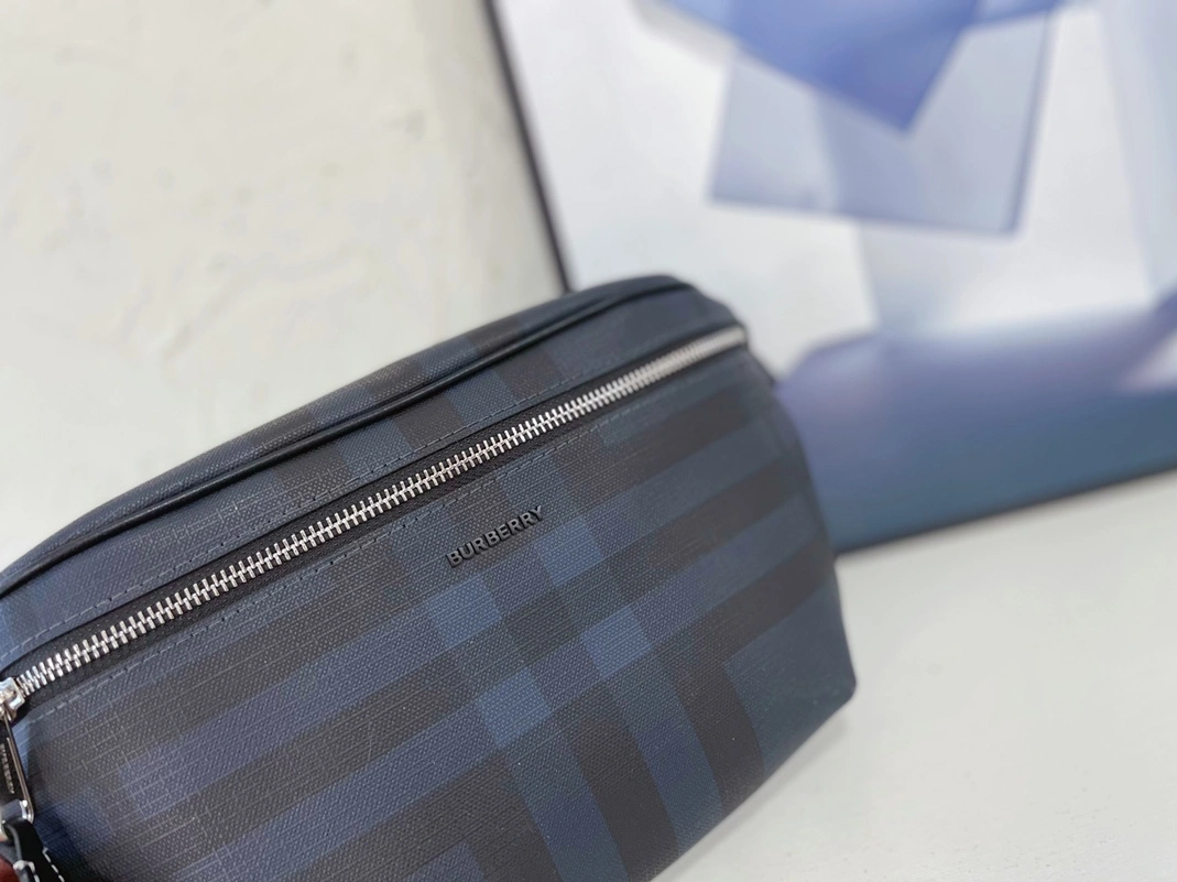 Sleek 303 Burberry AAA Quality Belt Bags For Men