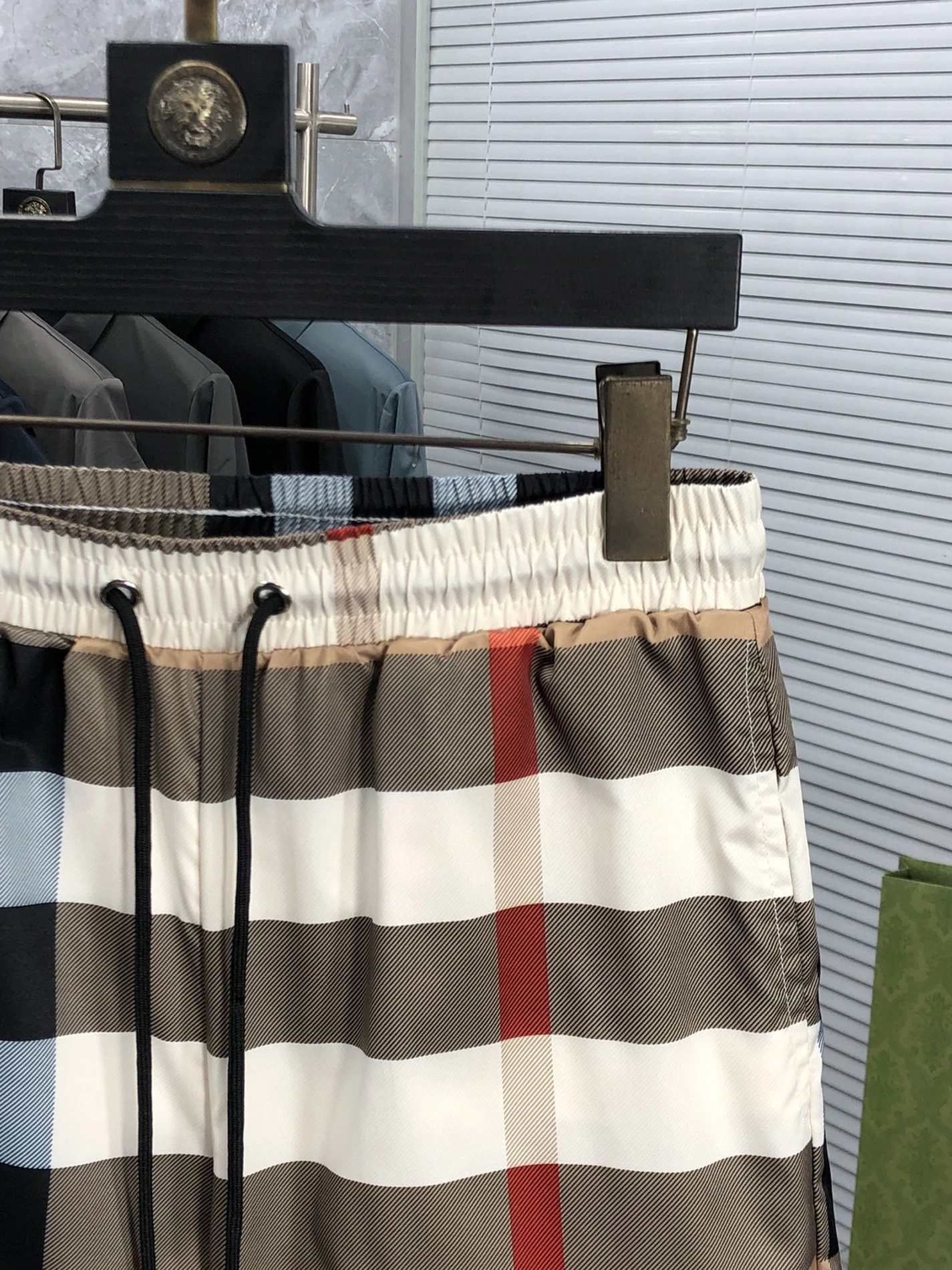 Sleek 3045 Burberry Pants For Men